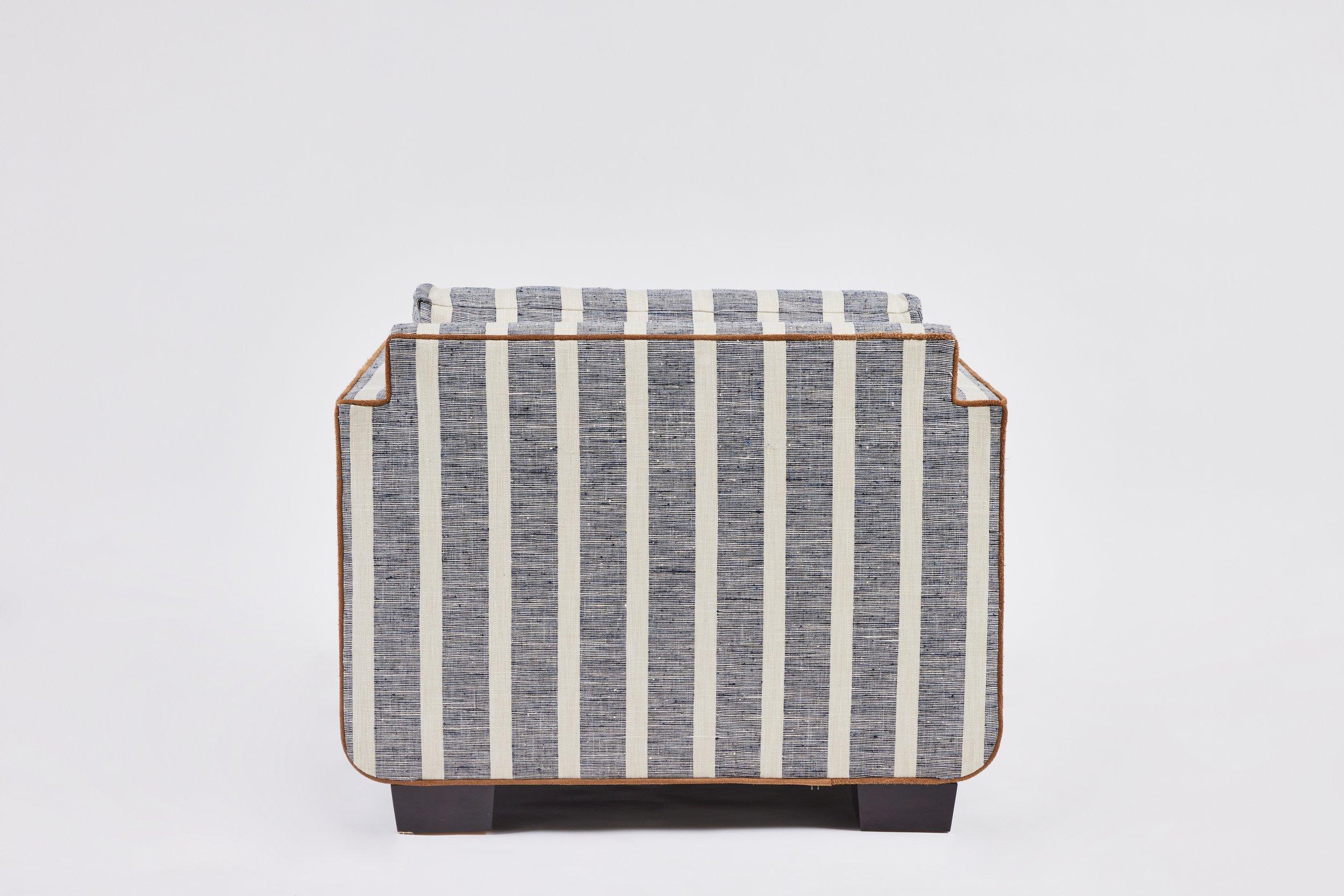 Sedia moderna Martin Harrison con base curva di Martin and Brockett in vendita 7