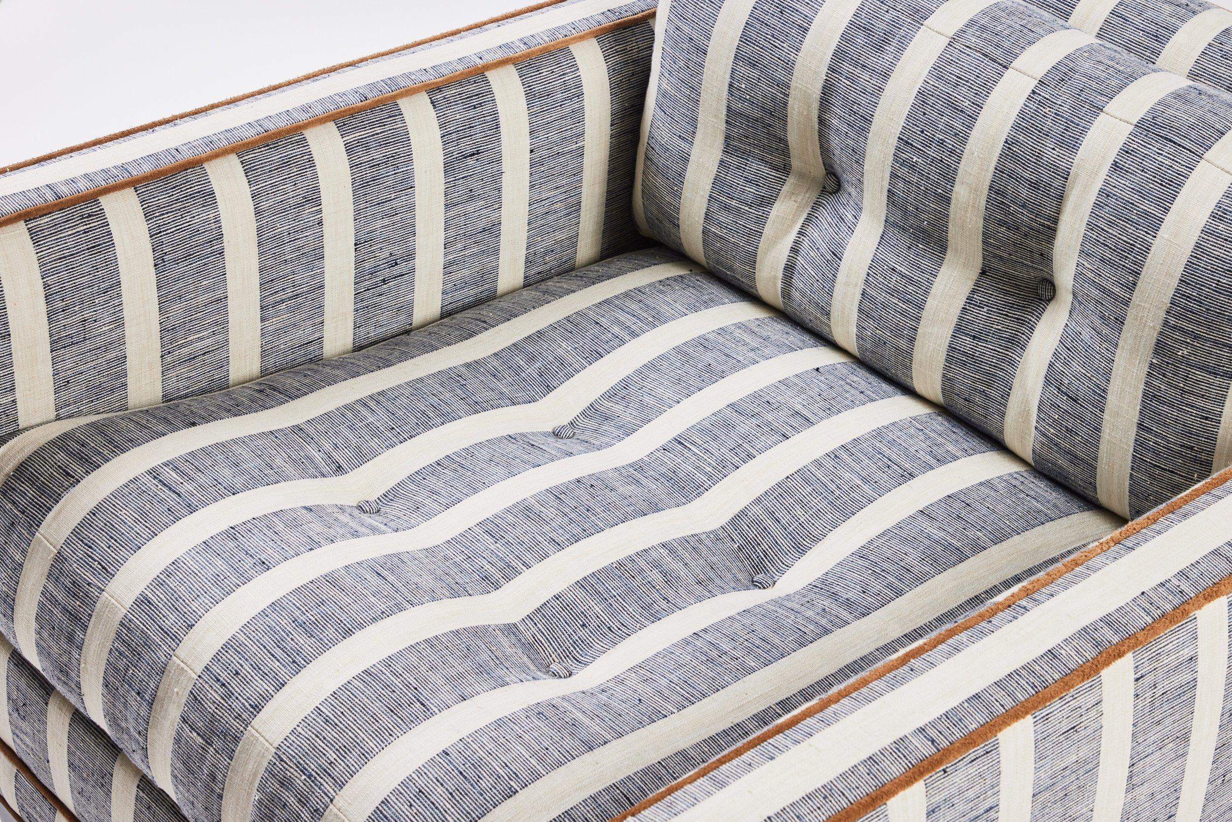 Sedia moderna Martin Harrison con base curva di Martin and Brockett in vendita 9