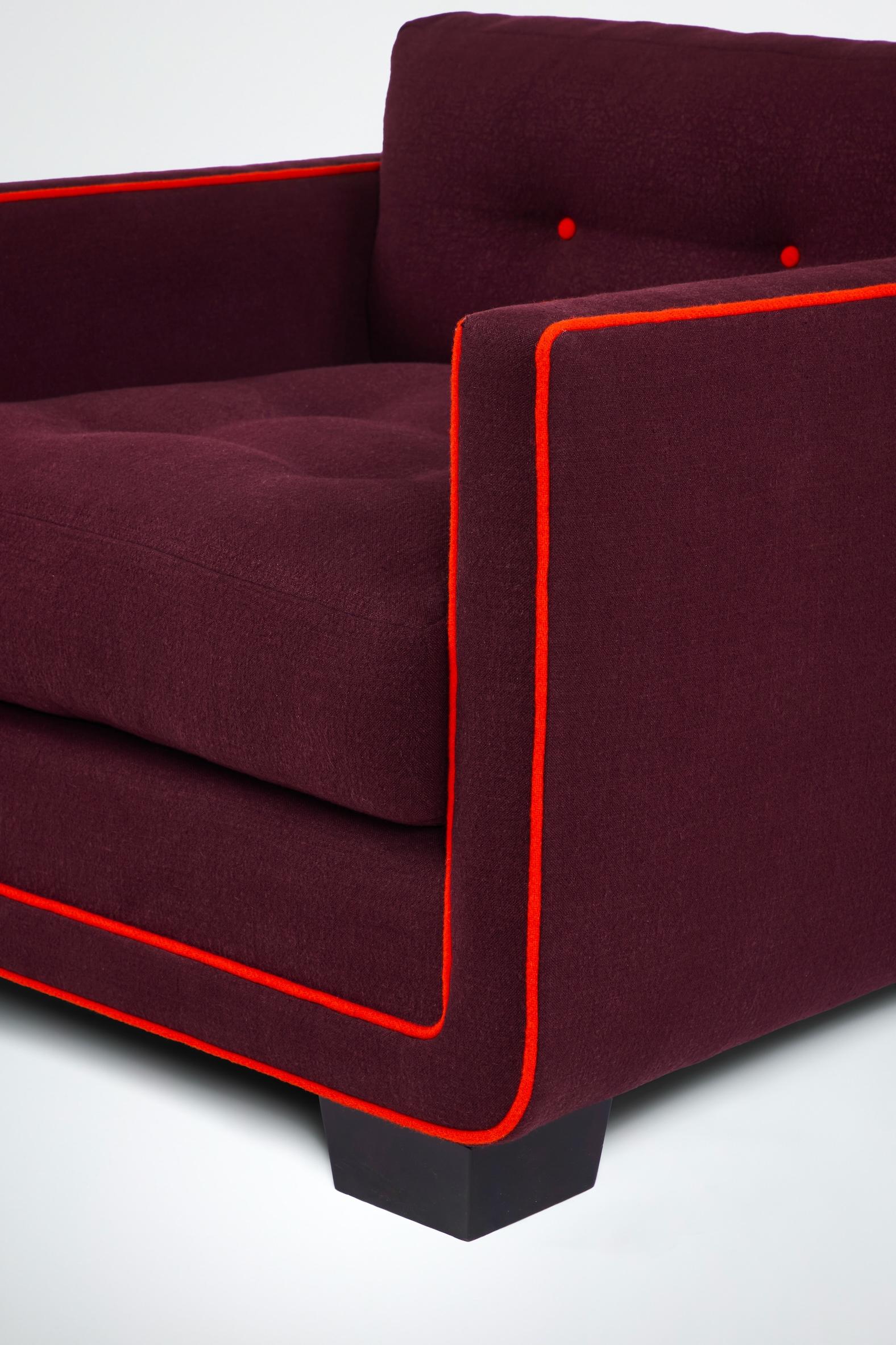 XXI secolo e contemporaneo Sedia moderna Martin Harrison con base curva di Martin and Brockett in vendita