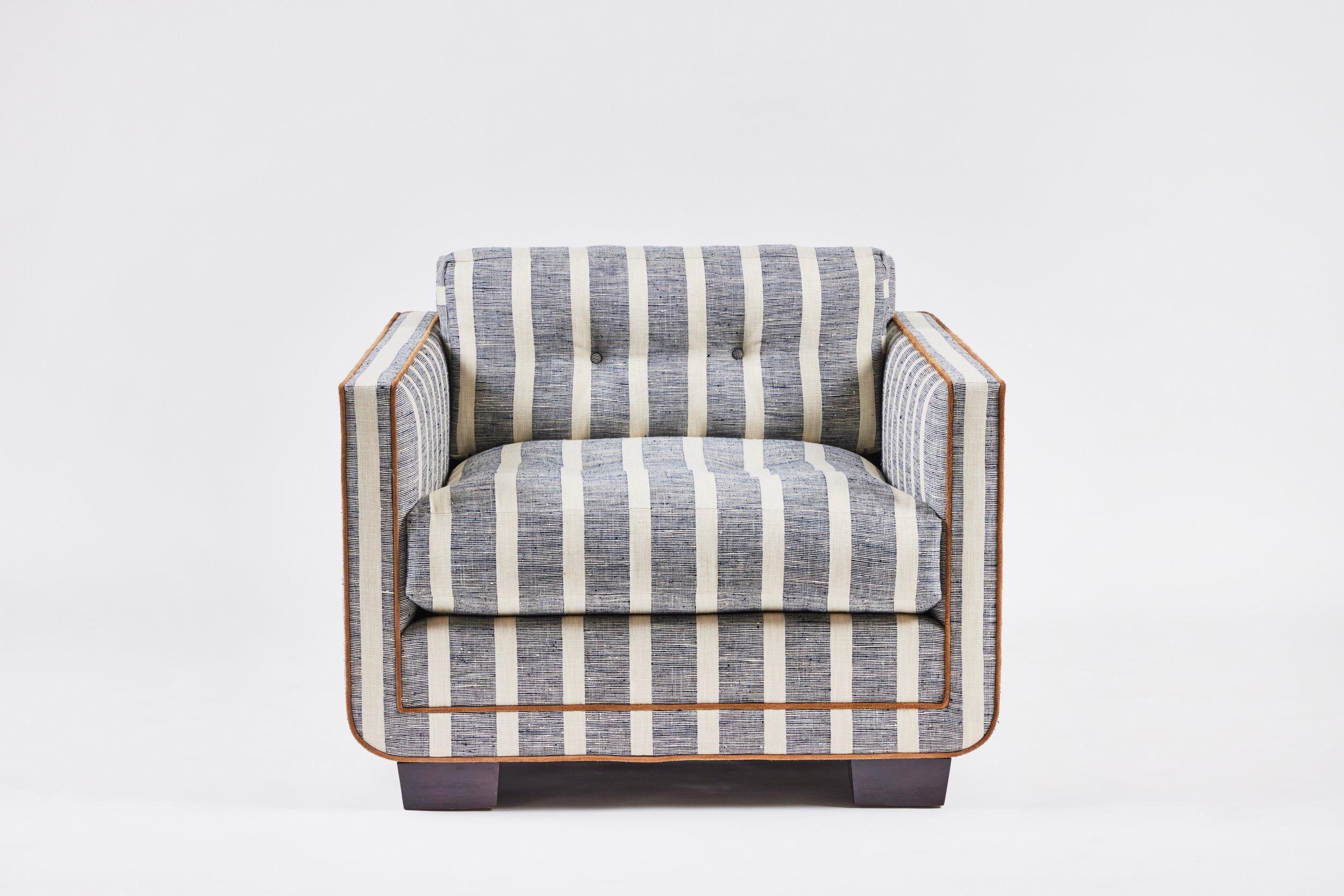 Sedia moderna Martin Harrison con base curva di Martin and Brockett in vendita 2