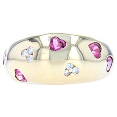 Modern Heart Shape Diamonds and Pink Sapphire 18 Karat Yellow Gold Bangle Ring