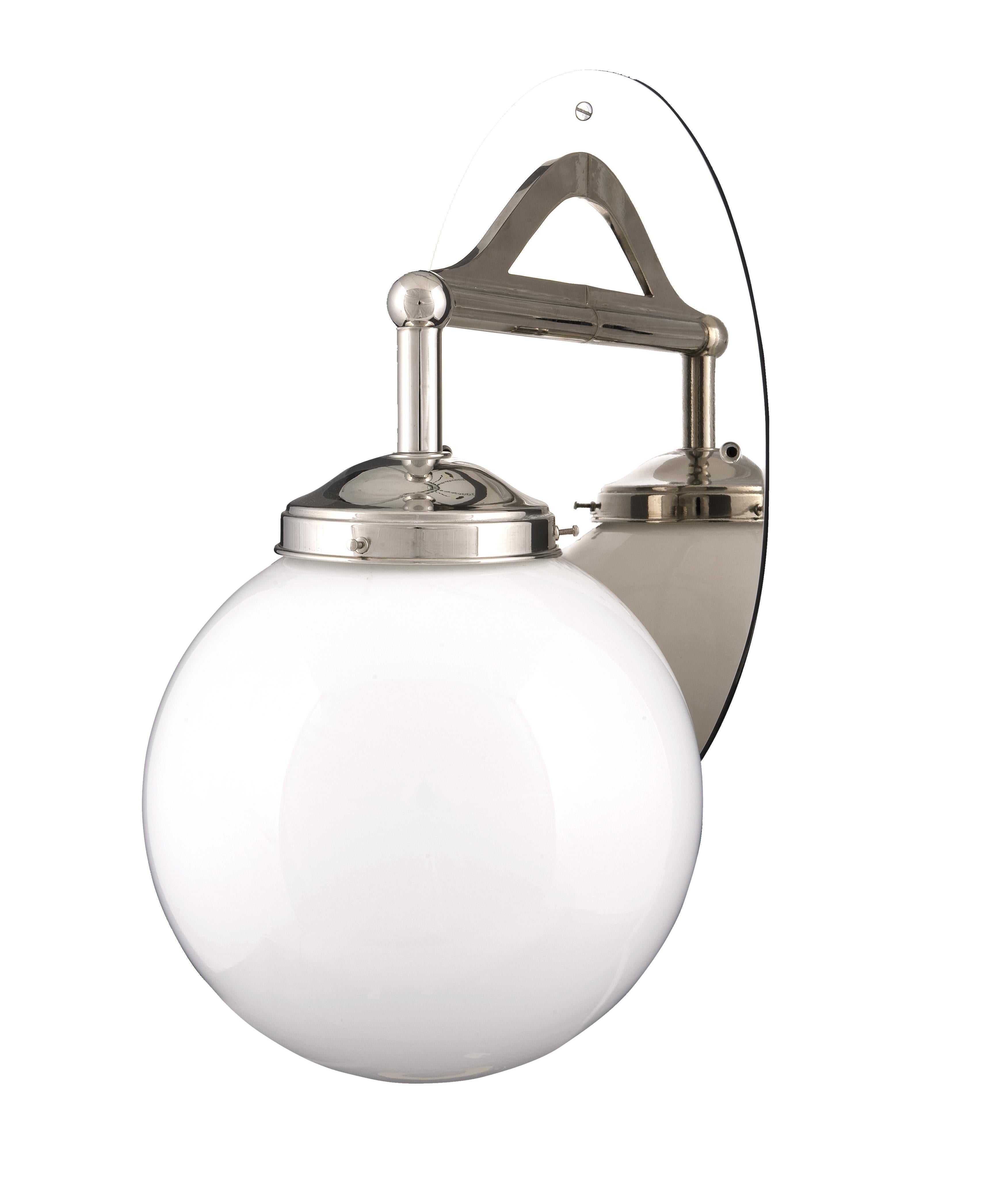 Fait main Moderne A Hermann Czech Wall Light en laiton, Design/One Re-Edition en vente