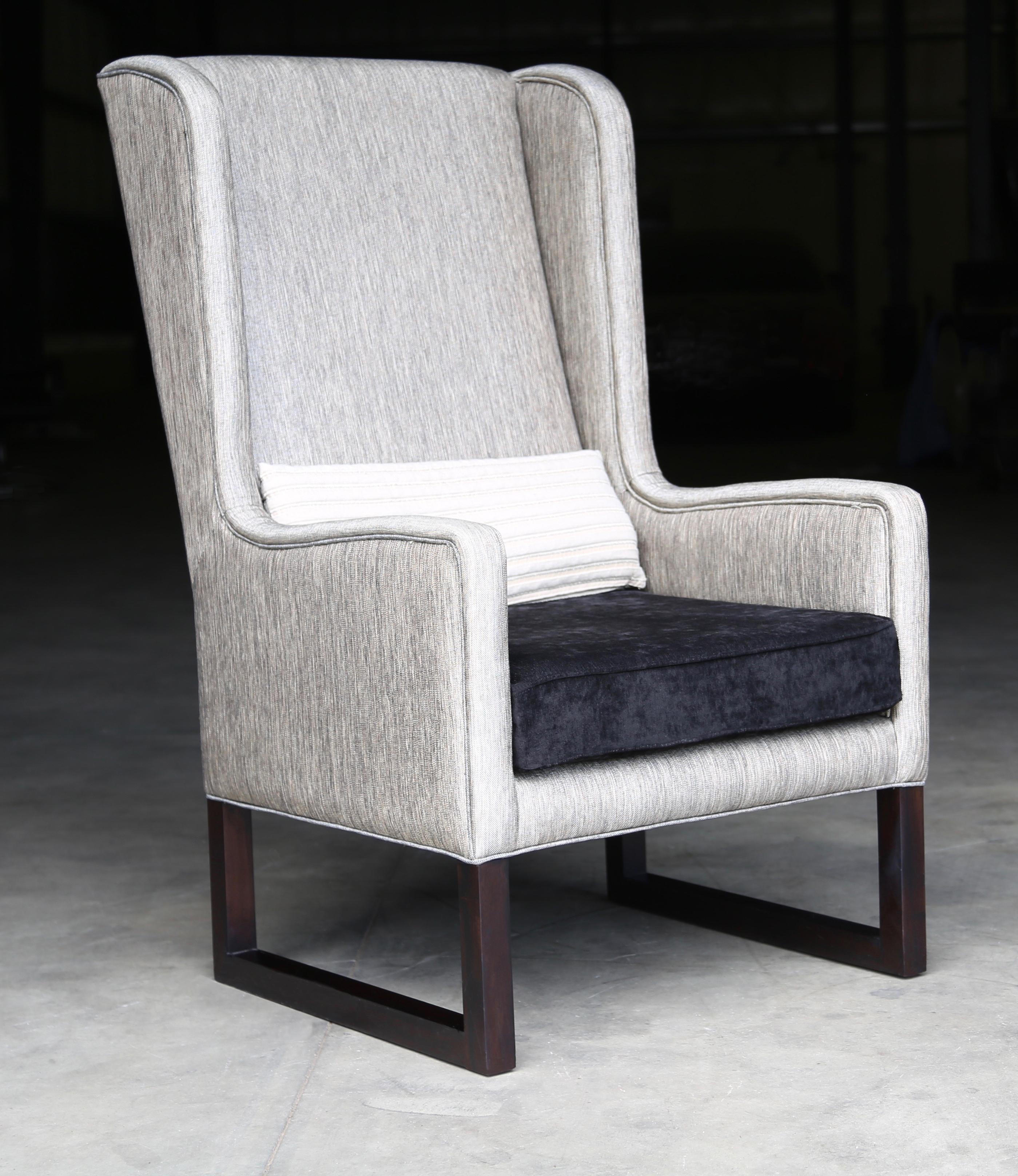 Matteo Modern High Back Upholstered Wing Chair from Costantini

Les dimensions sont 23