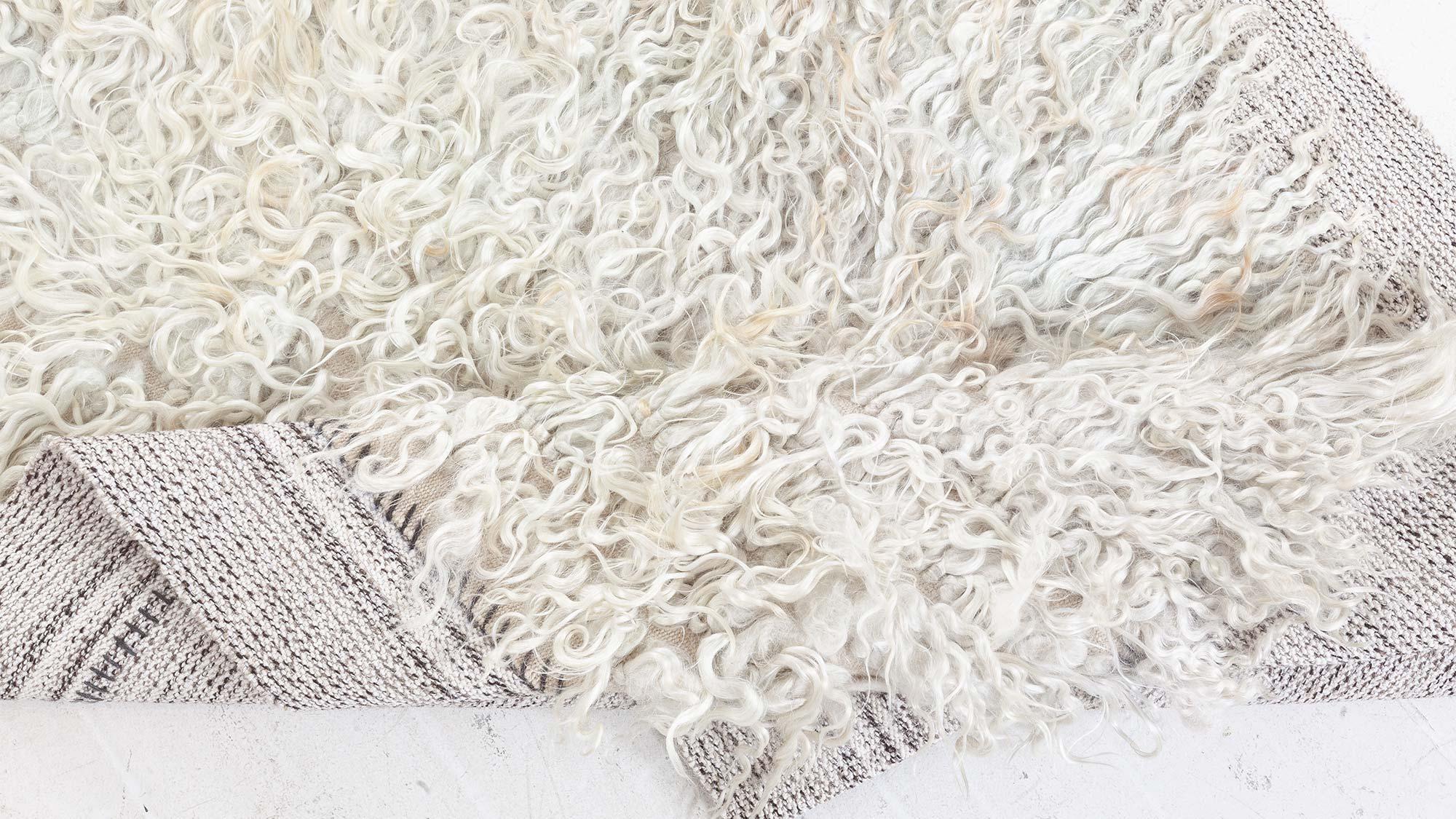 Modern High-Low Tulu Rug by Doris Leslie Blau 
Size: 3'5