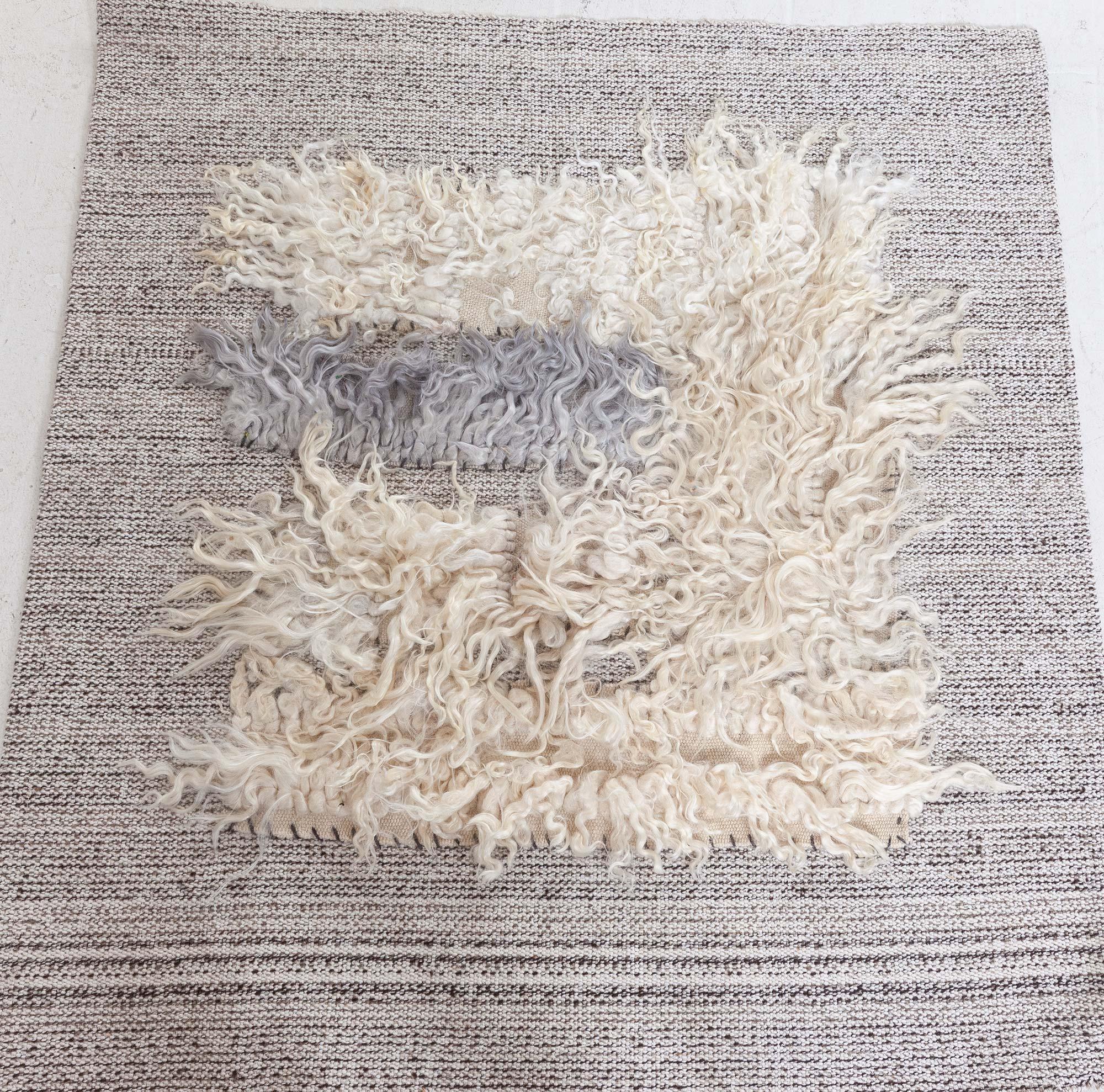 Annodato a mano Tappeto moderno High-Low Tulu di Doris Leslie Blau in vendita