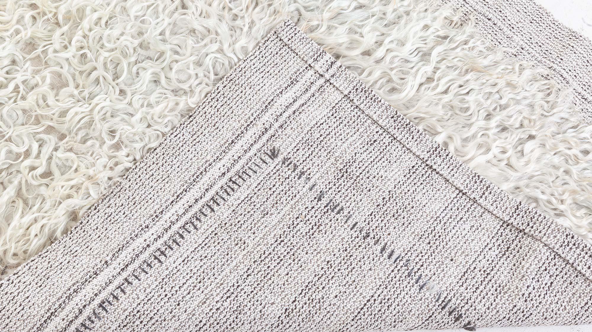 Modern High-Low Tulu Rug by Doris Leslie Blau For Sale 1