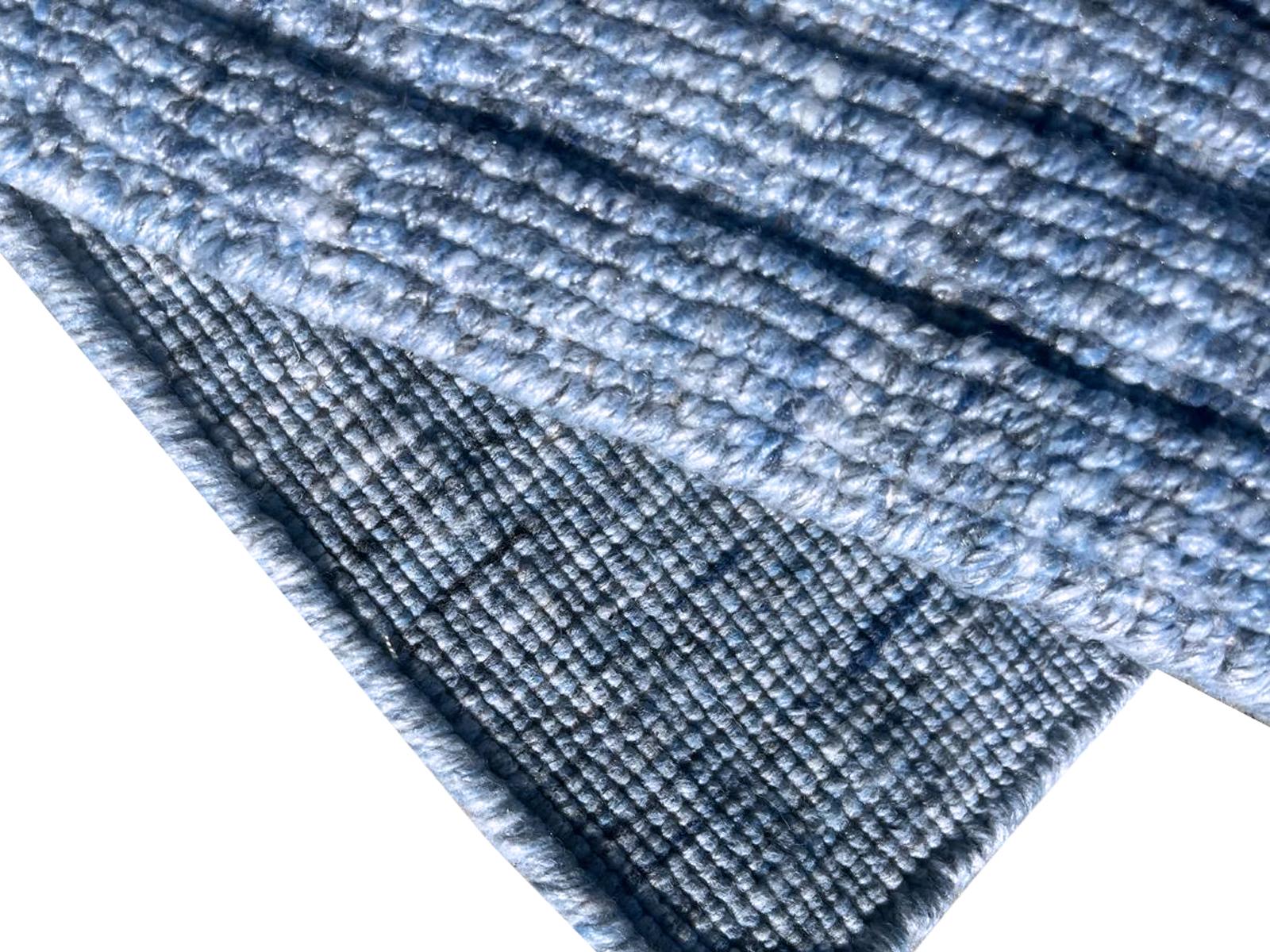 Moderno Tappeto moderno in lana alto-basso in vendita