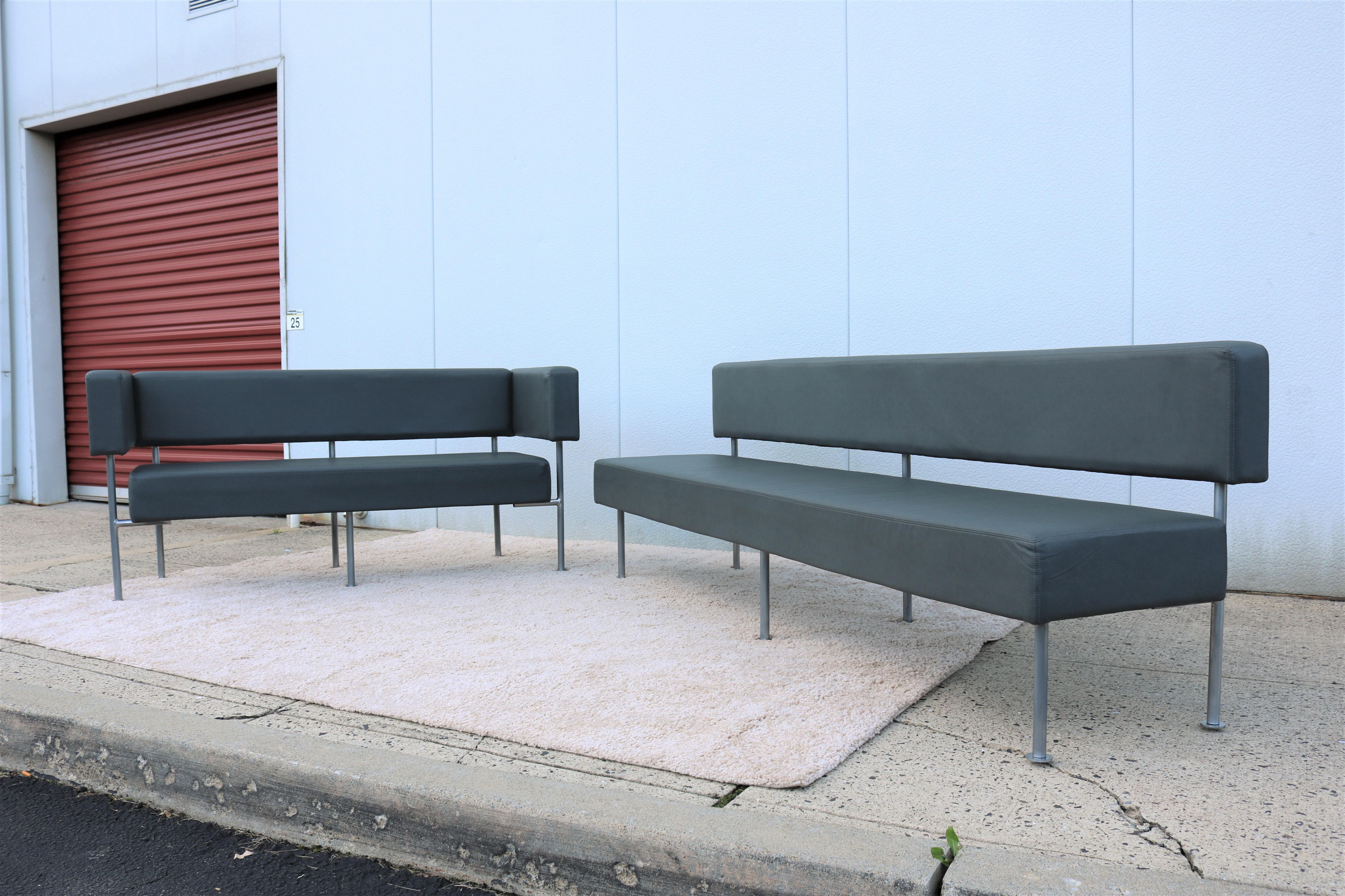 Powder-Coated Modern Hightower Longo Floating Sofa Set in Gray Ecosoft Leather Komplot Design For Sale