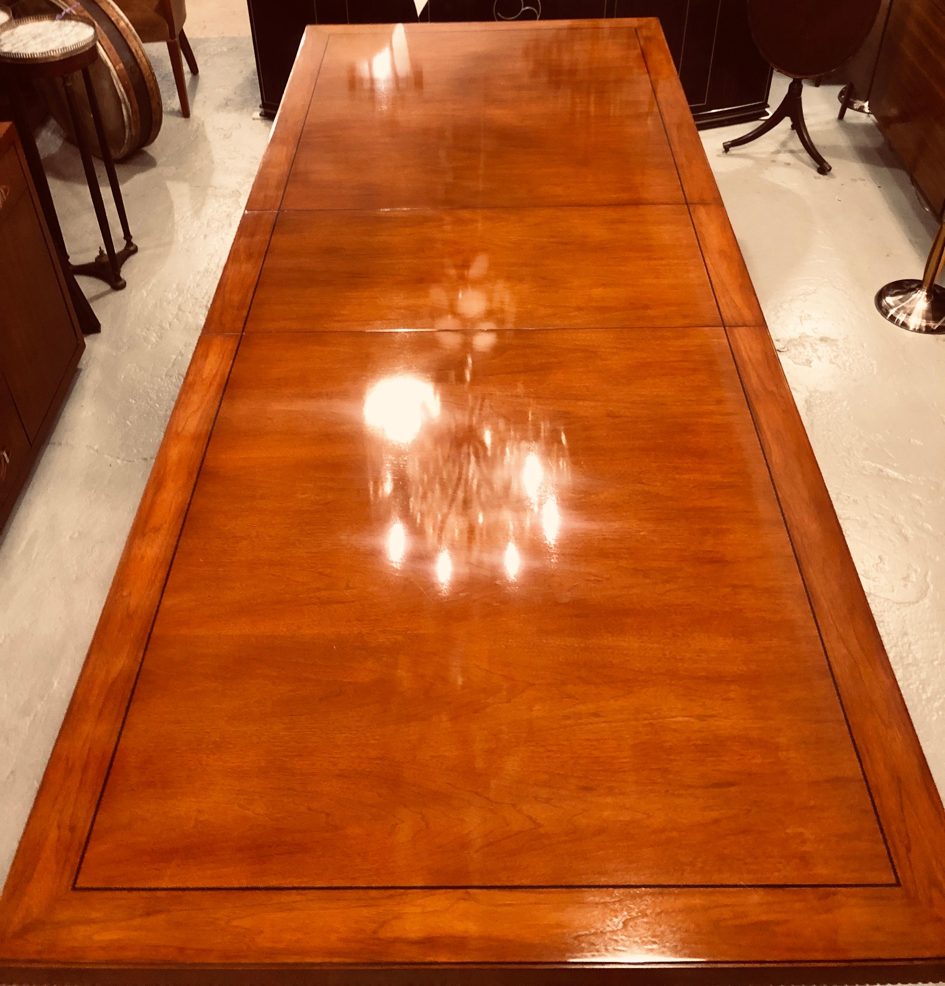Modern Hollywood Dining Table Solid Wood Walnut Veneer Labeled For Sale 7