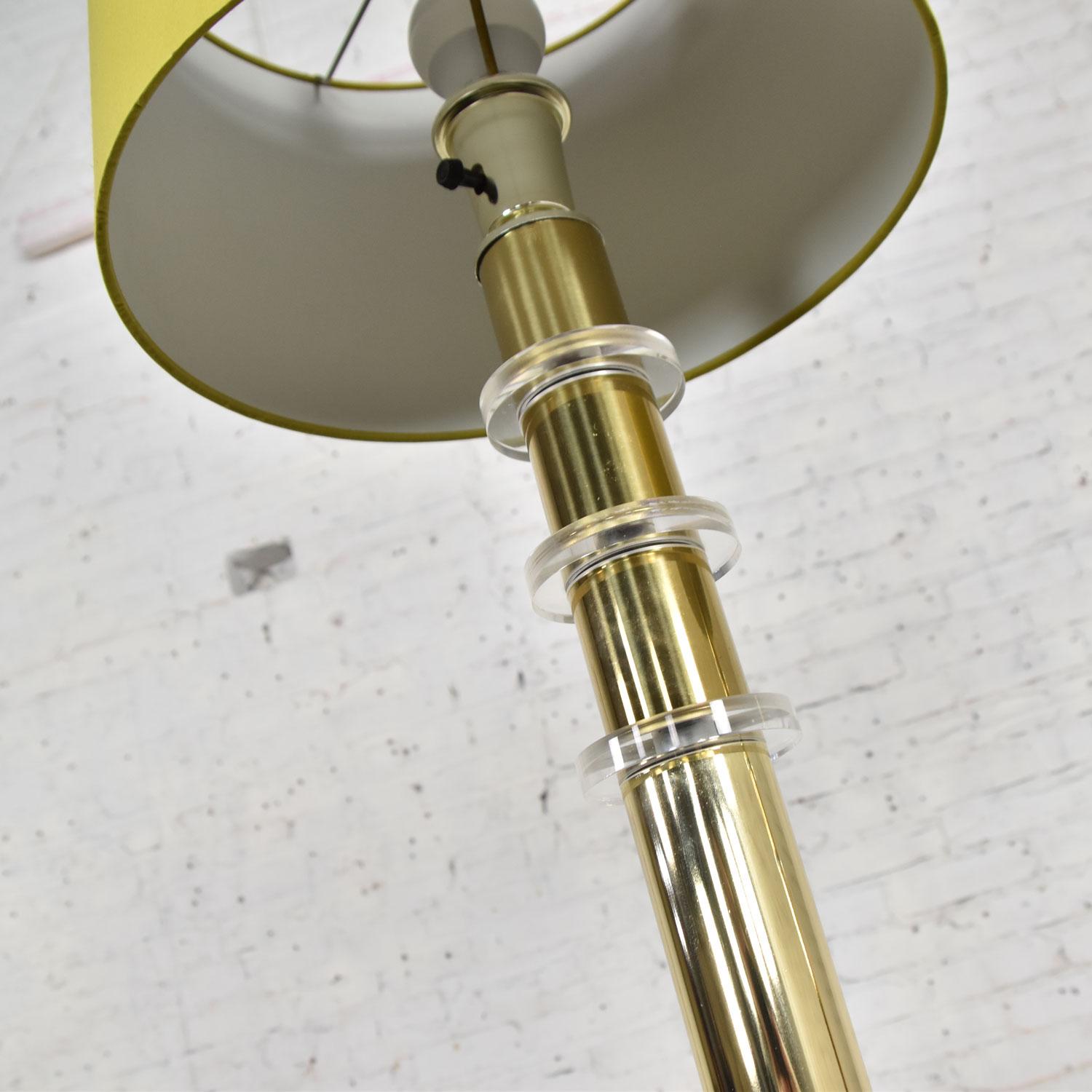 Modern Hollywood Regency Lucite & Brass Plate Lamps a Pair Style Karl Springer 10
