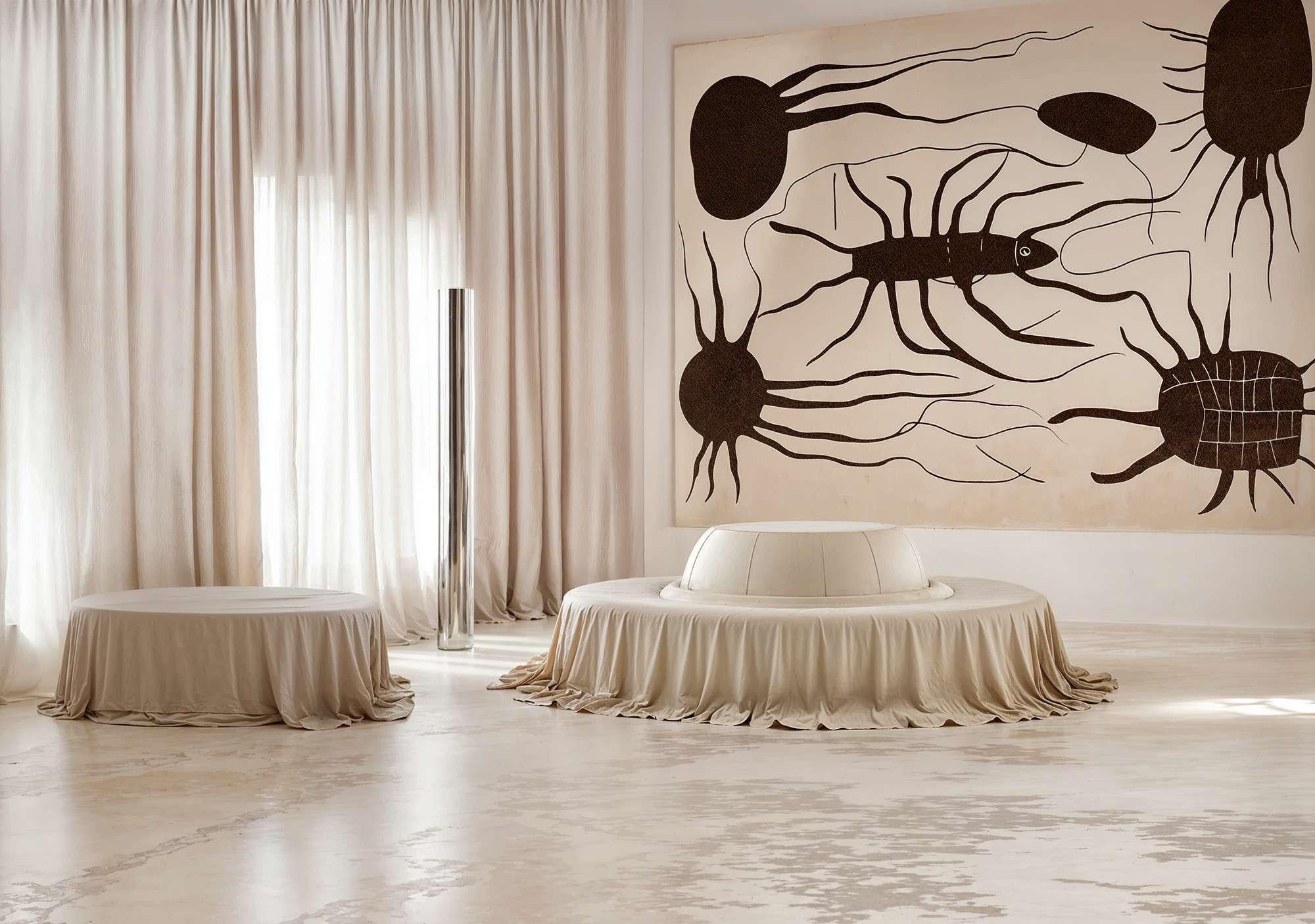 Portuguese Modern Hollywood Regency Style Round Lobby Sofa White Velvet Drapé Fabric For Sale