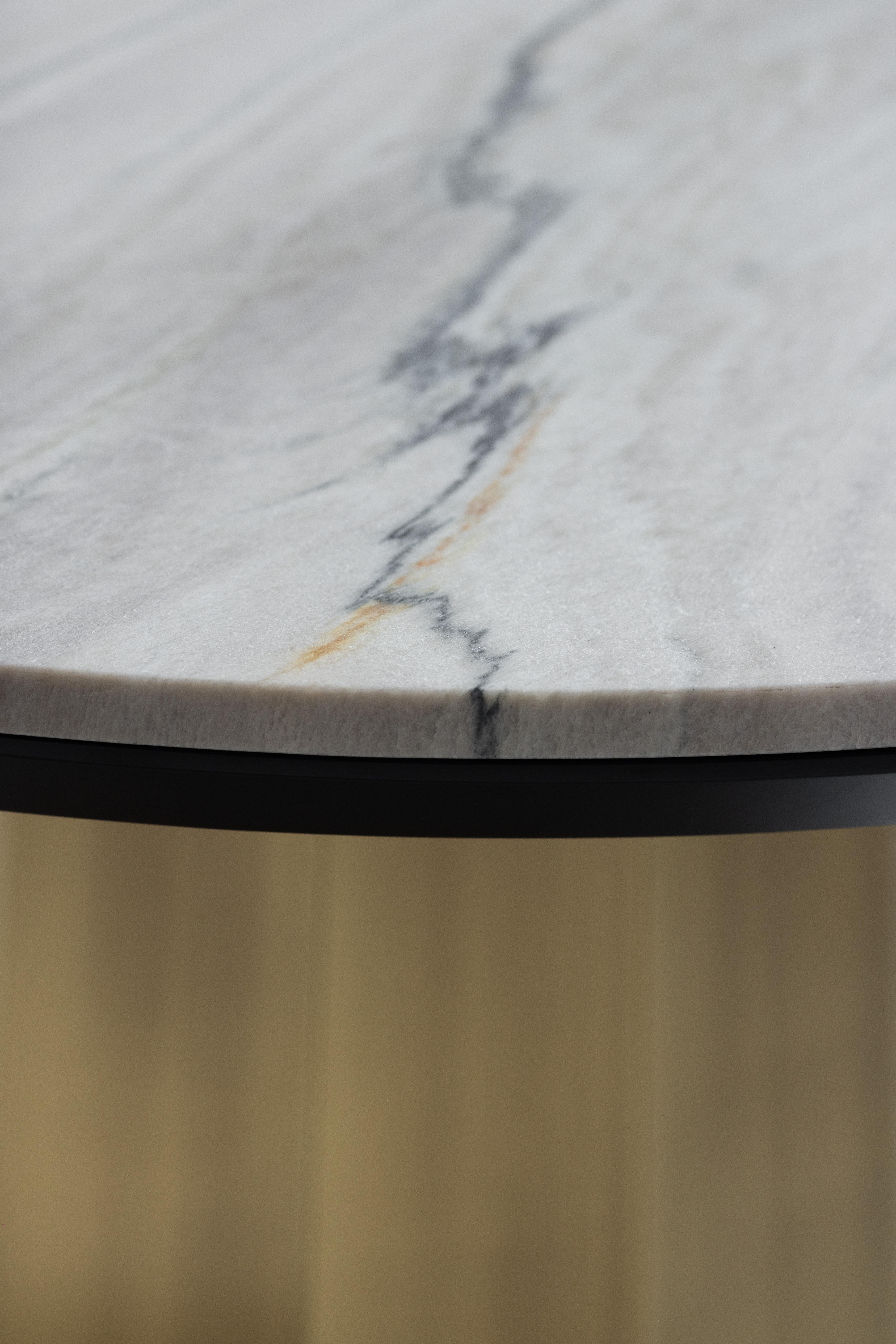 Table de salle à manger ronde moderne en Howlite, Golden Wave Quartzite, Handmade by Greenapple en vente 11