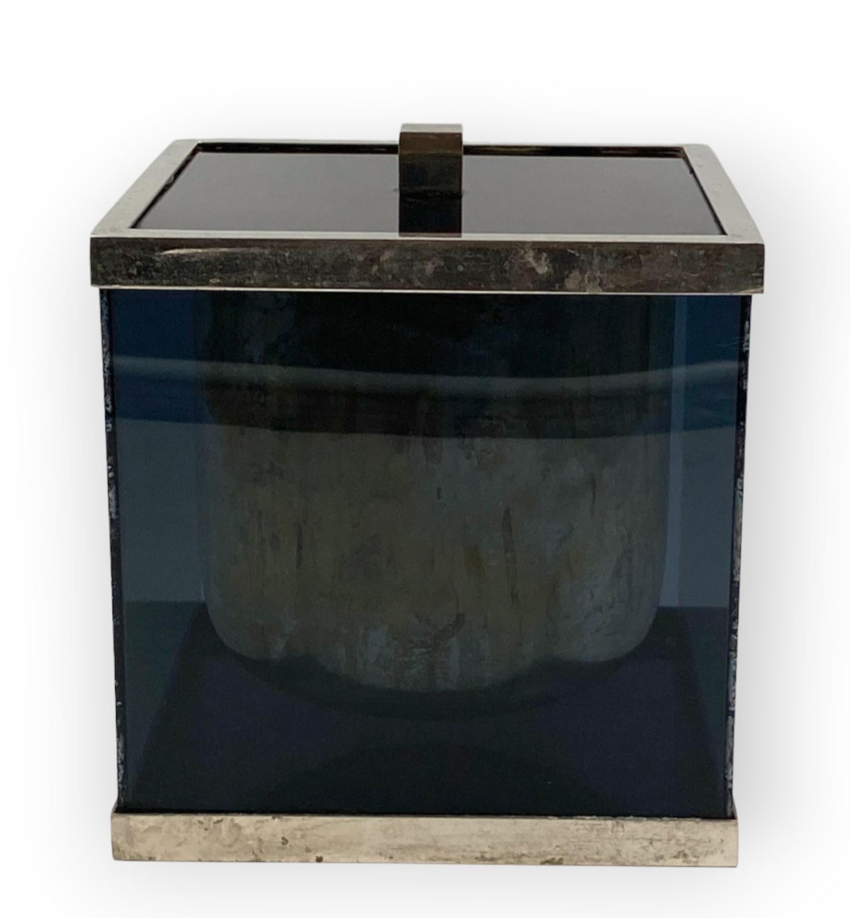 Modern Ice Bucket, Italy, circa 1970s For Sale 1