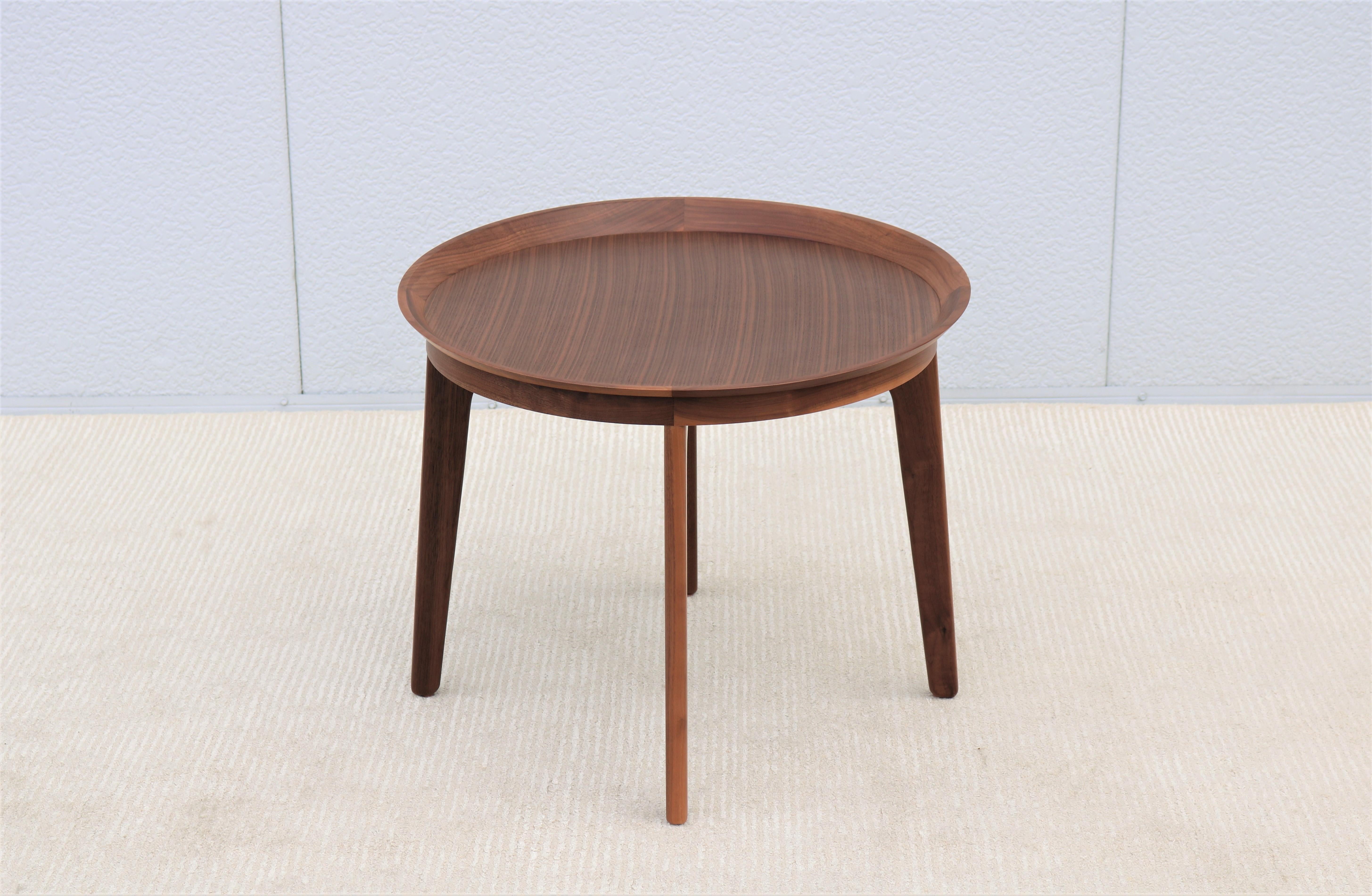 Modern Ignacia Murtagh for Bernhardt Design Los Andes Walnut Occasional Table In Excellent Condition For Sale In Secaucus, NJ