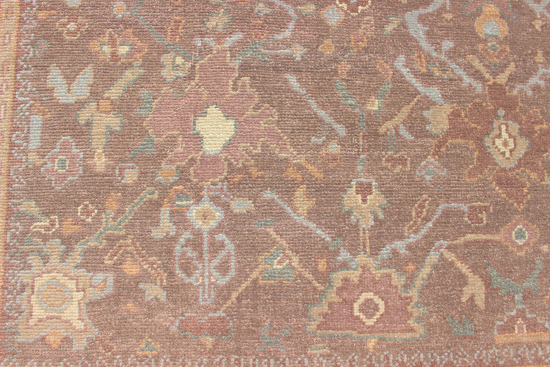 XXI secolo e contemporaneo Keivan Woven Arts Large All-Over Design annodato a mano in lana fine Amritsar Rug in vendita