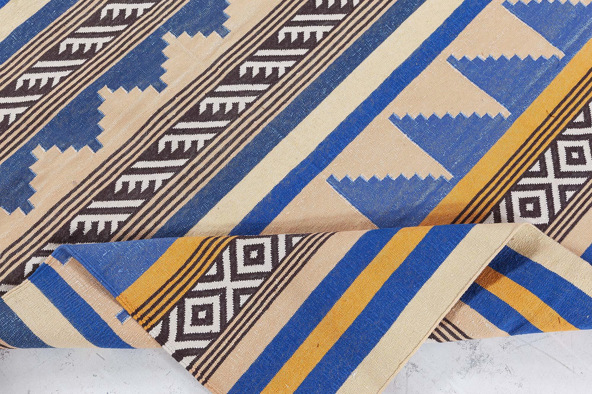 Tapis Dhurrie indien moderne de Doris Leslie Blau
Taille : 121 × 182 cm (4'0