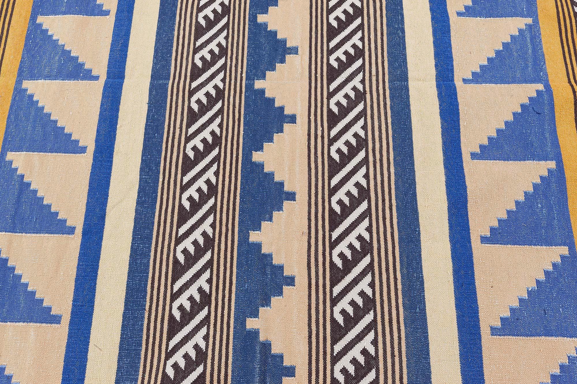 Moderner indischer Dhurrie-Teppich von Doris Leslie Blau (Handgewebt) im Angebot