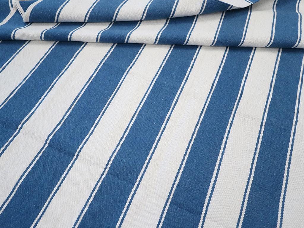 Cotone Tappeto indiano moderno a tessitura piatta Dhurrie per la stanza in vendita