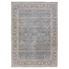 Alfombra india moderna de lana floral gris hecha a mano by Apadana