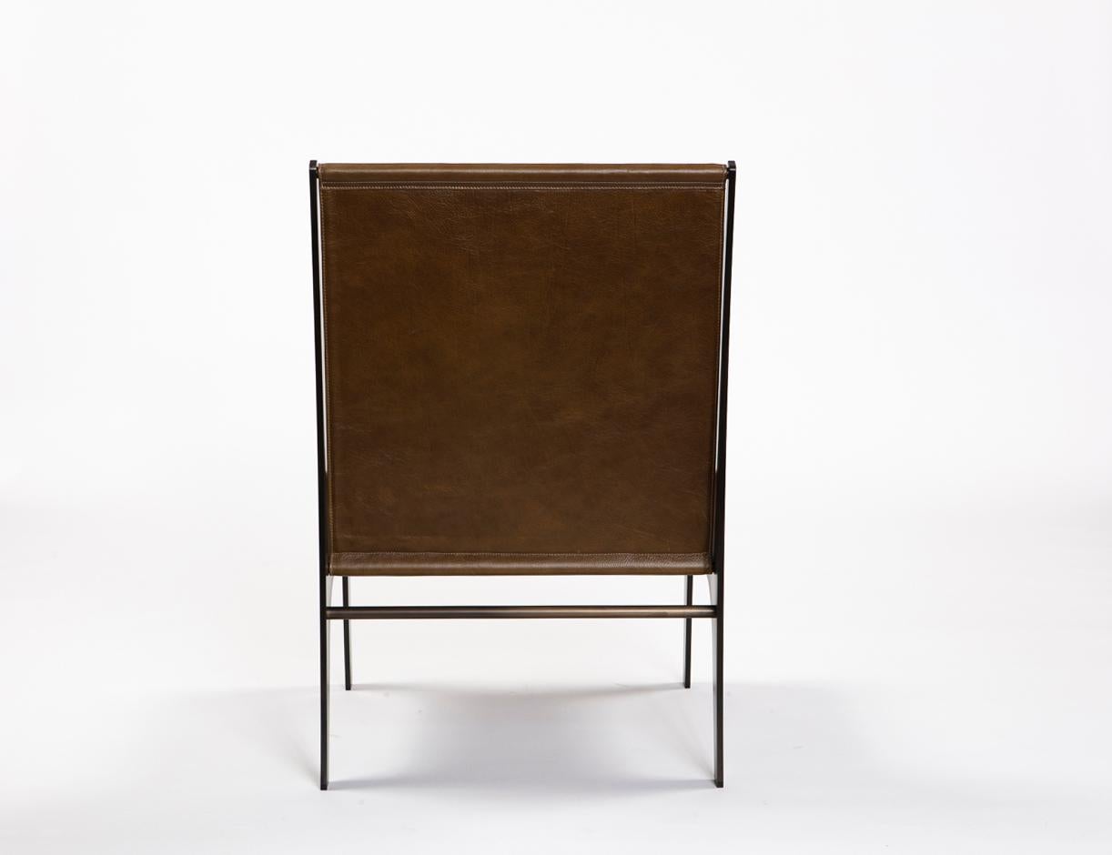 Moderner moderner industrieller H-Stuhl aus grünem Leder und Metall (Geschwärzt) im Angebot