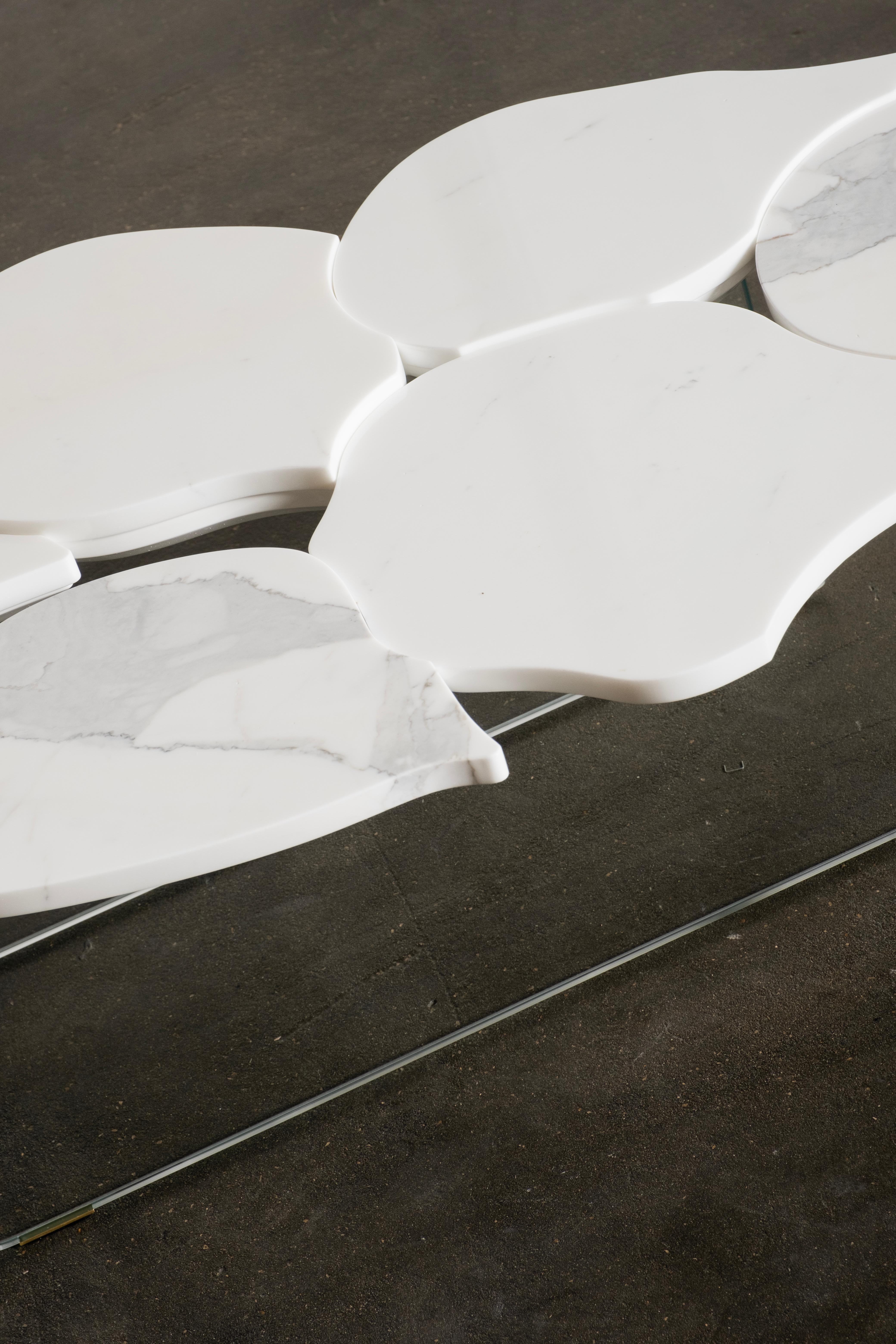 Table basse Infinity moderne du milieu du siècle en marbre statuaire faite à la main par Greenapple en vente 2