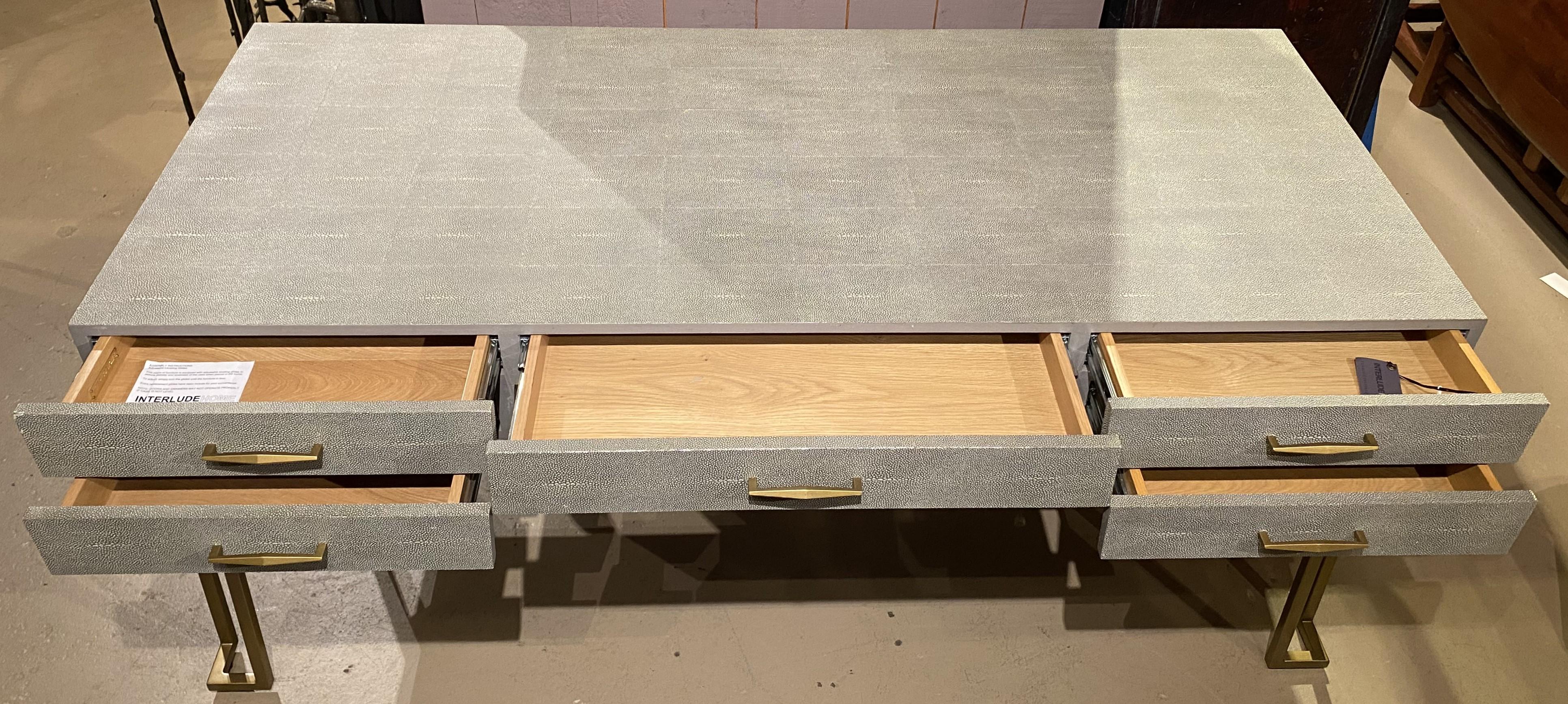 Modern Interlude Morand Grand Desk In Sorrel Gray Faux Shagreen For Sale 3