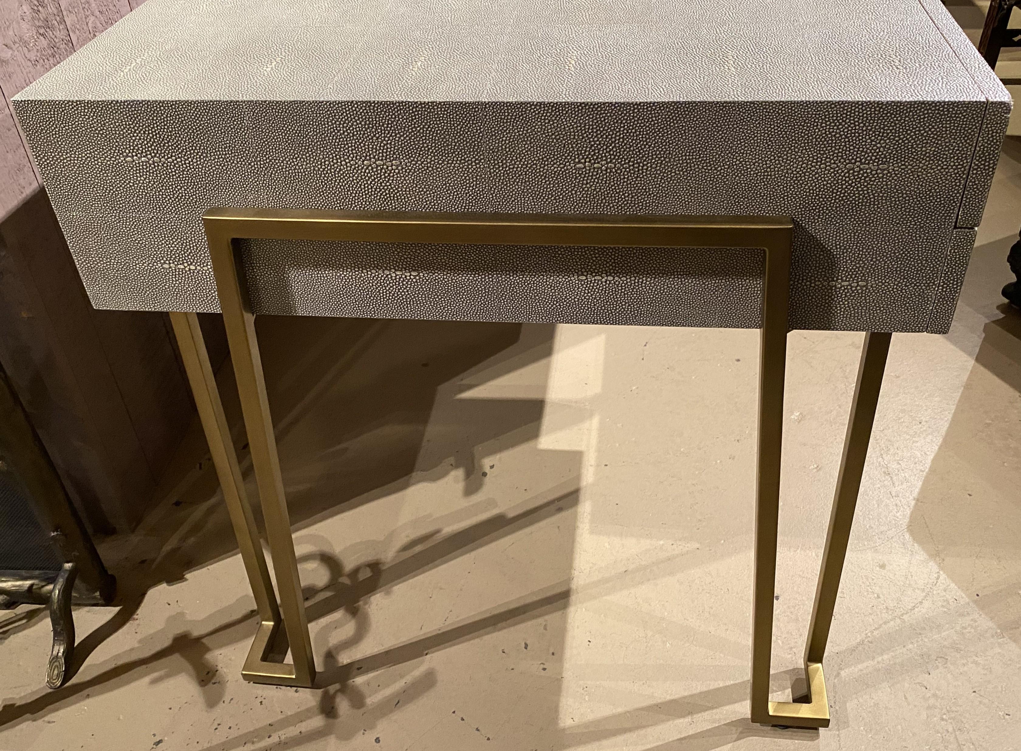 Brass Modern Interlude Morand Grand Desk In Sorrel Gray Faux Shagreen For Sale