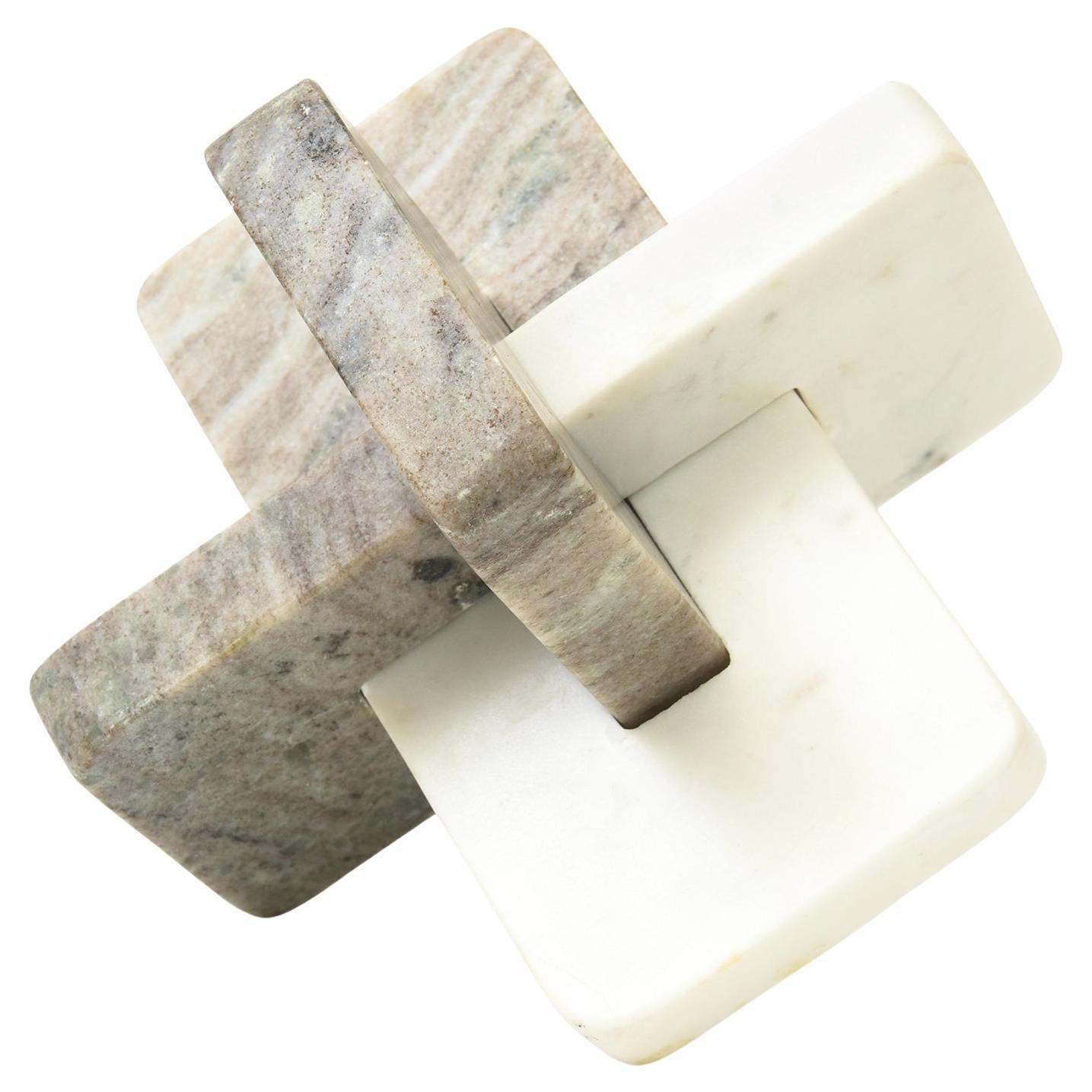 Moderne sich überschneidende Ebenen Marmor abstrakte Skulptur Off White, Tan, Gray im Angebot