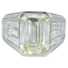 Unsichtbar gefasster Diamantring im Smaragdschliff ~8.22 Karat in 18 Karat Weißgold Größe 7,5