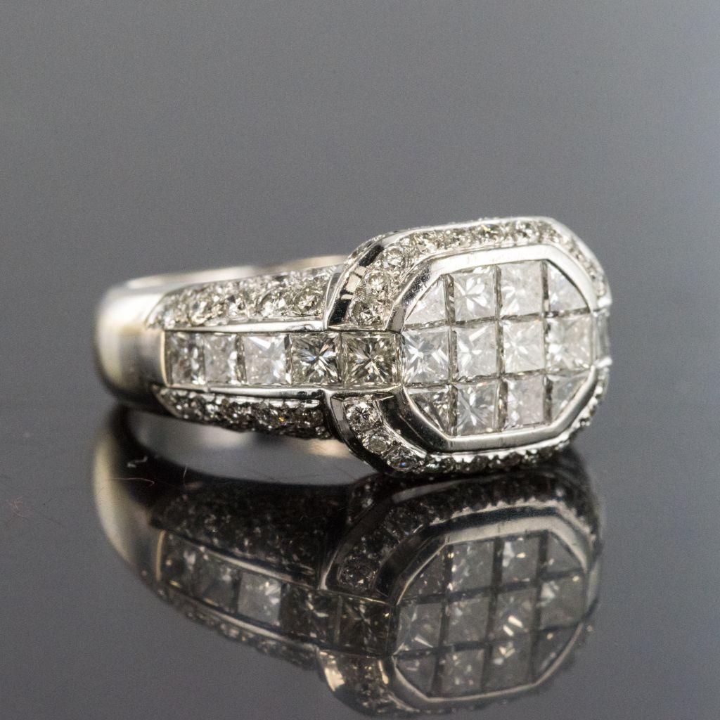 Bague moderne en diamants taille princesse et brillant de 2.65 carats à monture invisible en vente 7