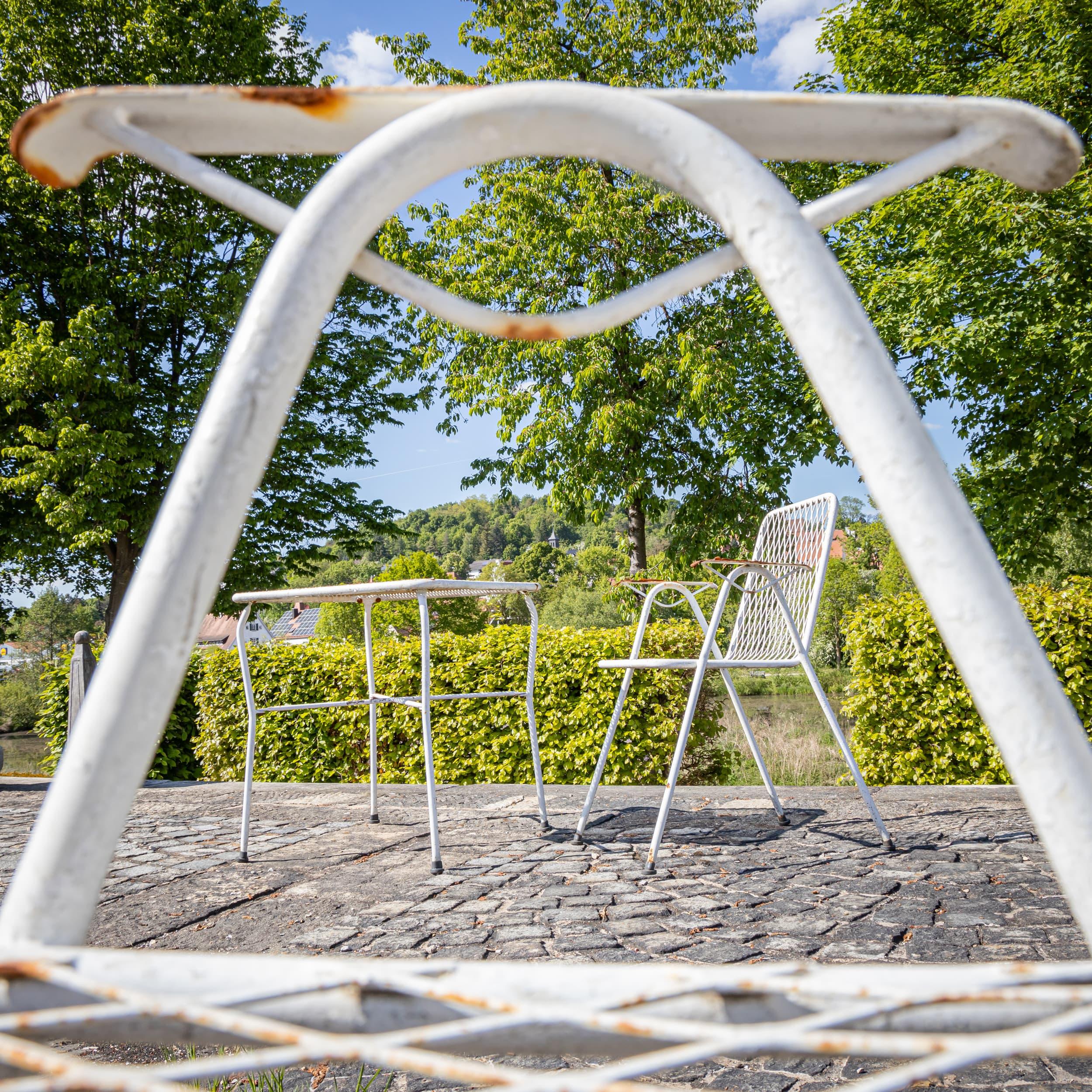 Italiano Set da giardino moderno in ferro, probabilmente Italia, metà del XX secolo in vendita