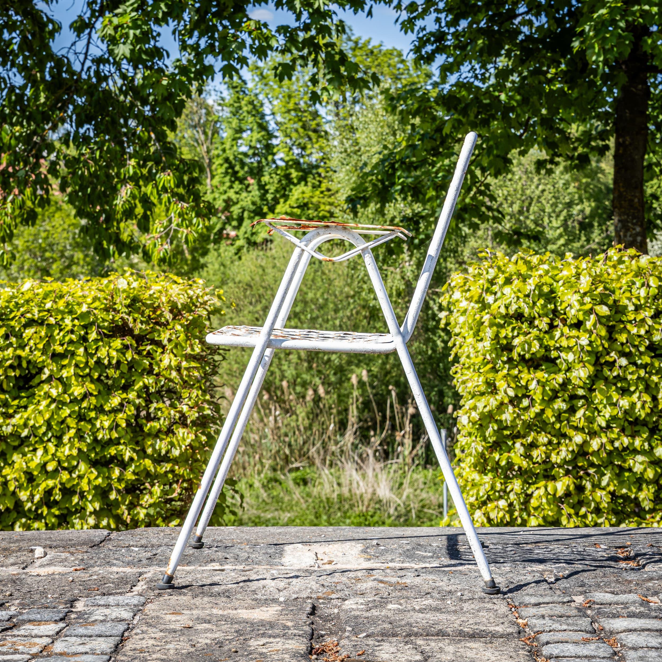 Set da giardino moderno in ferro, probabilmente Italia, metà del XX secolo in vendita 2
