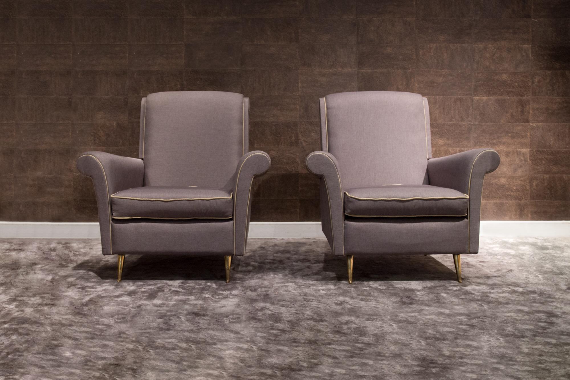 Modern ISA Bergamo Grey Italian Pair of Armchairs 3