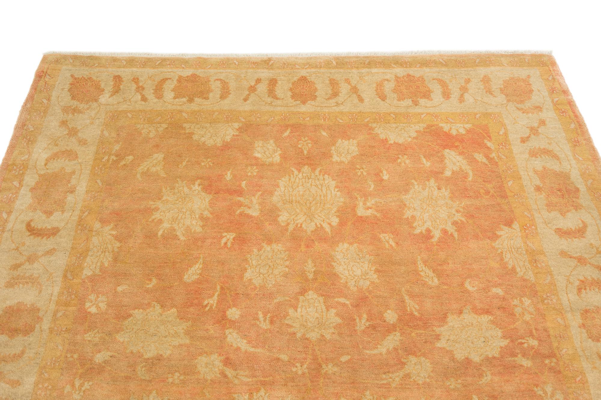 Annodato a mano Isfahan moderno (tonalità pesca/beige, nuovo, 311cm x 208cm) in vendita