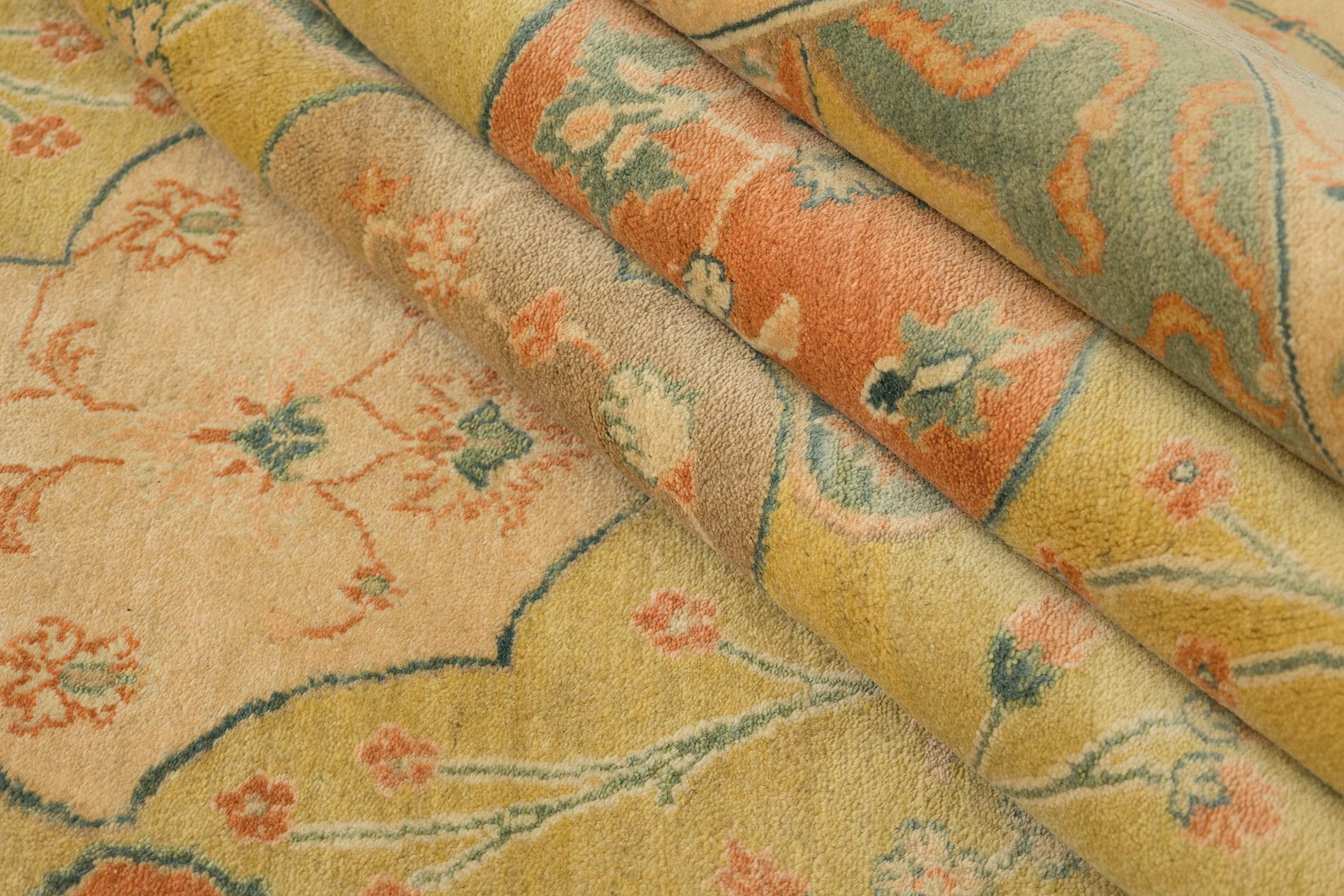 Moderner Isfahan Teppich, handgeknüpft, 17.1x12.6 ft - Beige, Rot, Blau & Hellgrün im Angebot 1