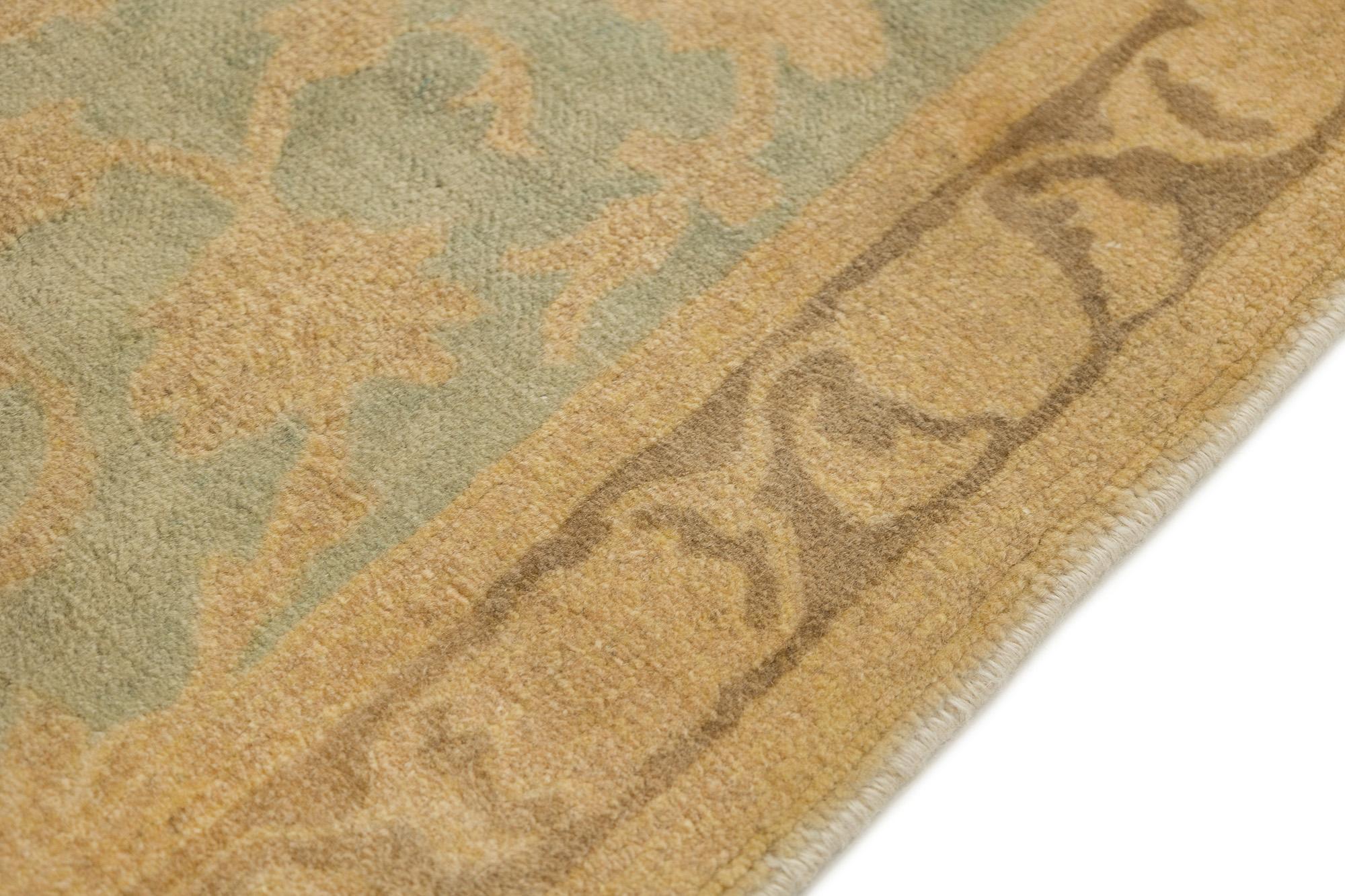 XXIe siècle et contemporain Tapis de course moderne Isfahan, noué à la main, 10.2 × 3.4 ft - Beige, Green and Brown en vente