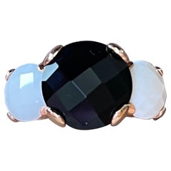 Modern Italian 18 K Rose Gold Ring White Agate Black Onyx