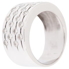 Modern Italian 18 karat White Gold Band Ring with Diamonds 