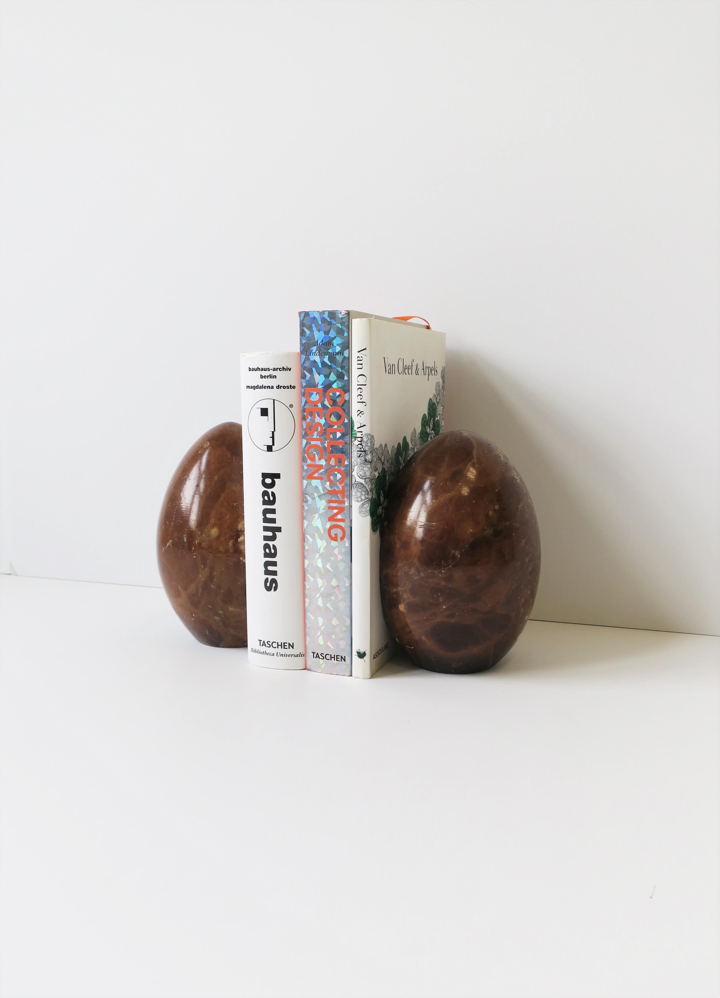 Late 20th Century Modern Italian Alabaster Marble Bookends, Pair