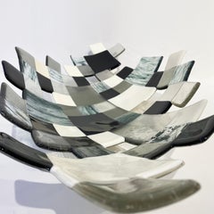 Modernes italienisches Art Deco Design Grün Schwarz Weiß Geräuchertes Kunstglas Mosaik Schale