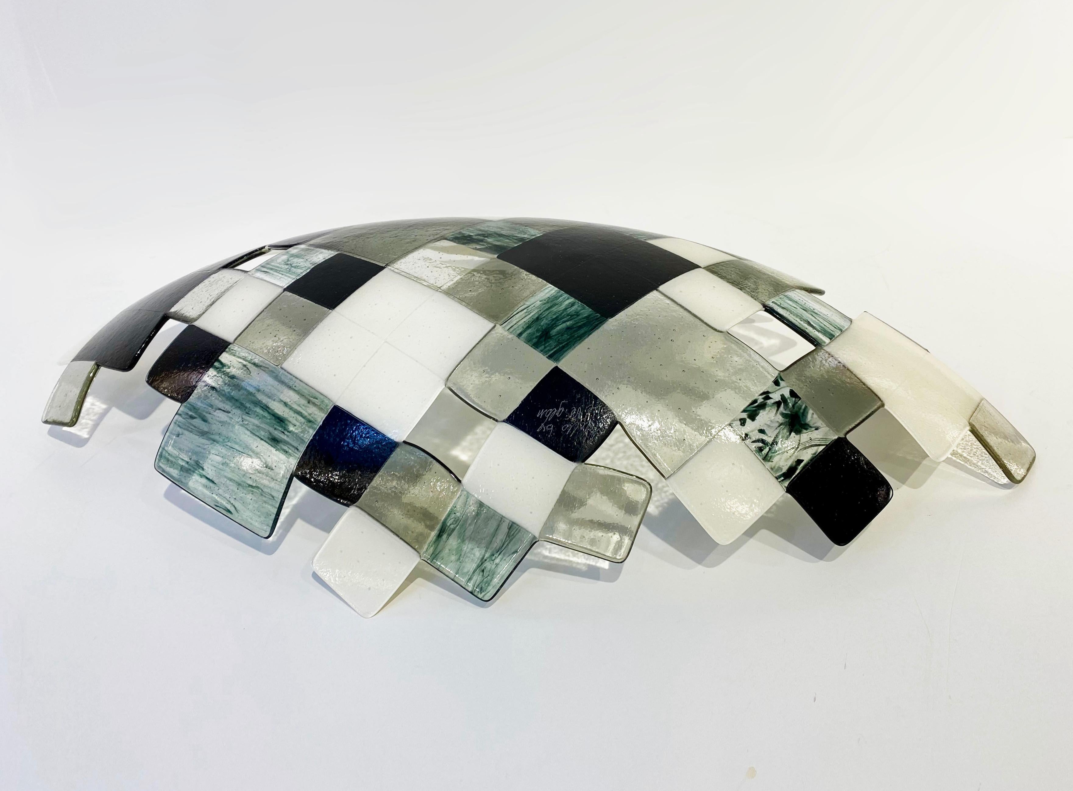 Modern Italian Art Deco Design Green Black White Smoked Art Glass Mosaic Bowl In New Condition For Sale In New York, NY