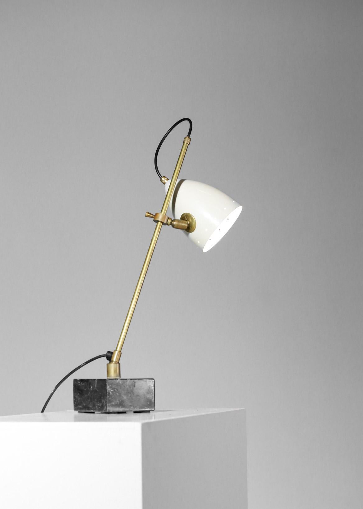 Lampe de chevet ou de bureau italienne moderne en marbre de style vintage Sofia en vente 2