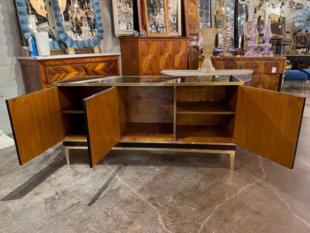 XXI secolo e contemporaneo Credenza moderna italiana in ottone e laccato nero in vendita