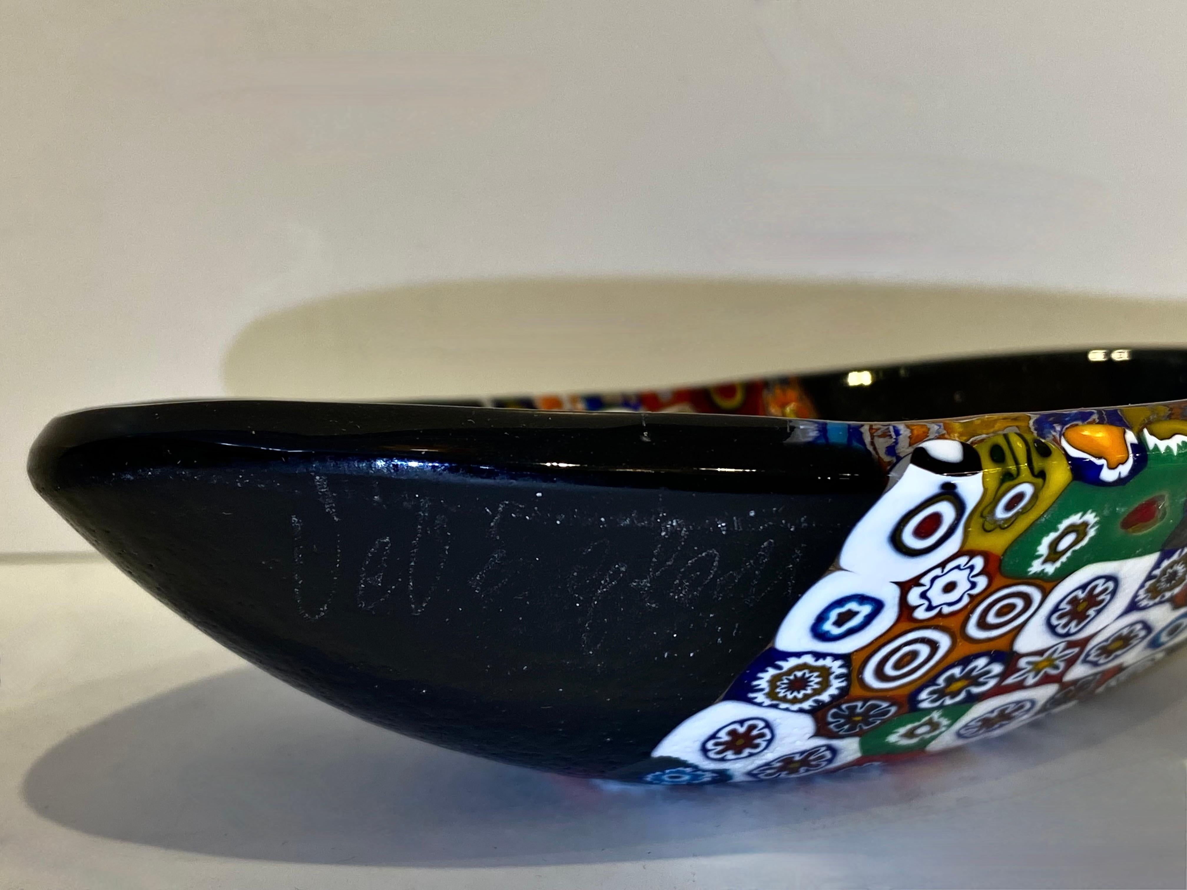 Modern Italienisch Schwarz Weiß Rot Blau Grün Murano Kunstglas Mosaik Catch-All/Bowl im Angebot 1