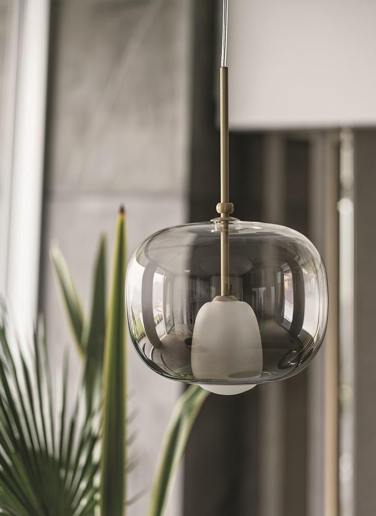 Modern Italian Borosilicate Glass Suspension Lamp from Bontempi Collection In New Condition For Sale In Titusville, PA