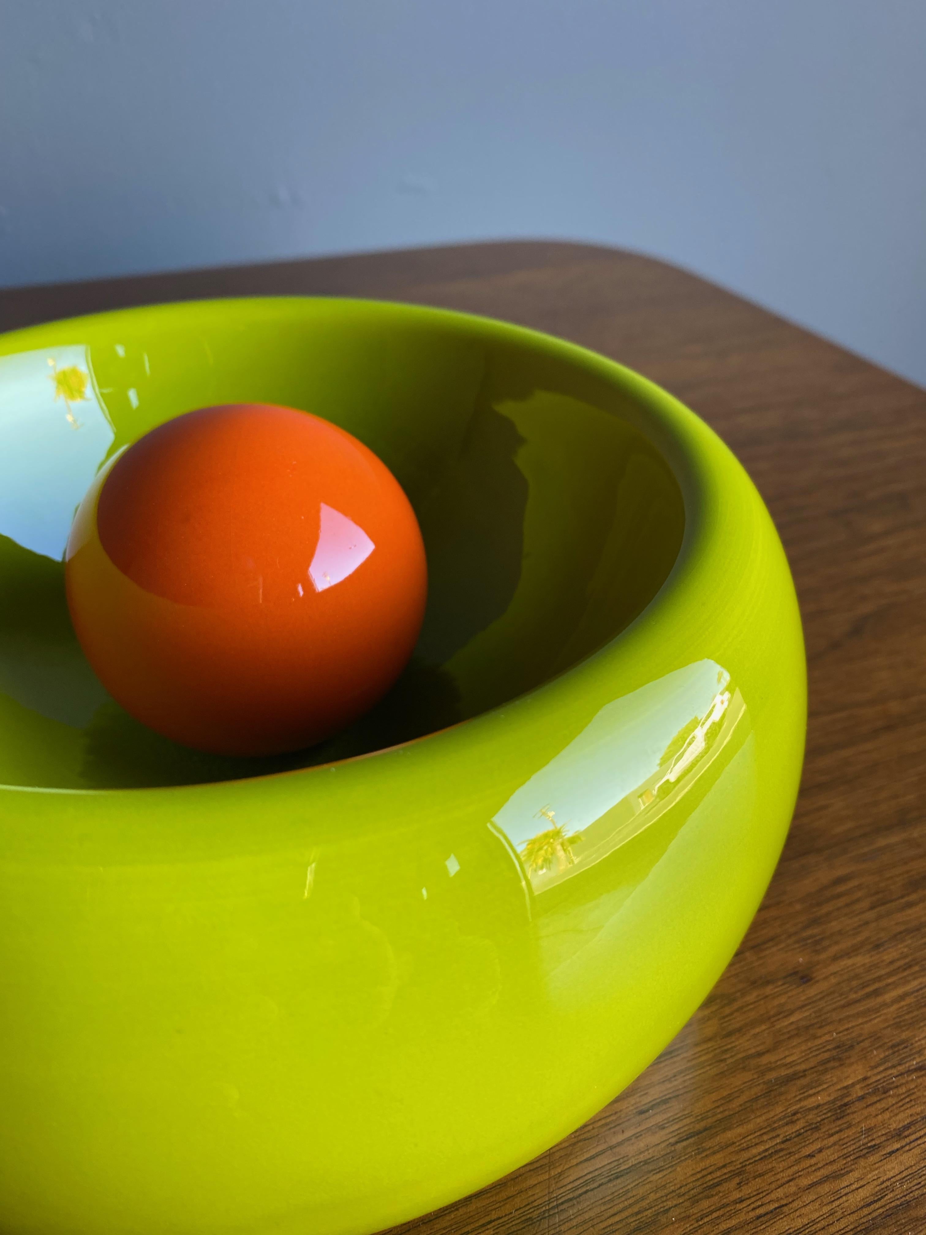 Modern Italian Ceramic Bowl circa 1975 For Sale 5