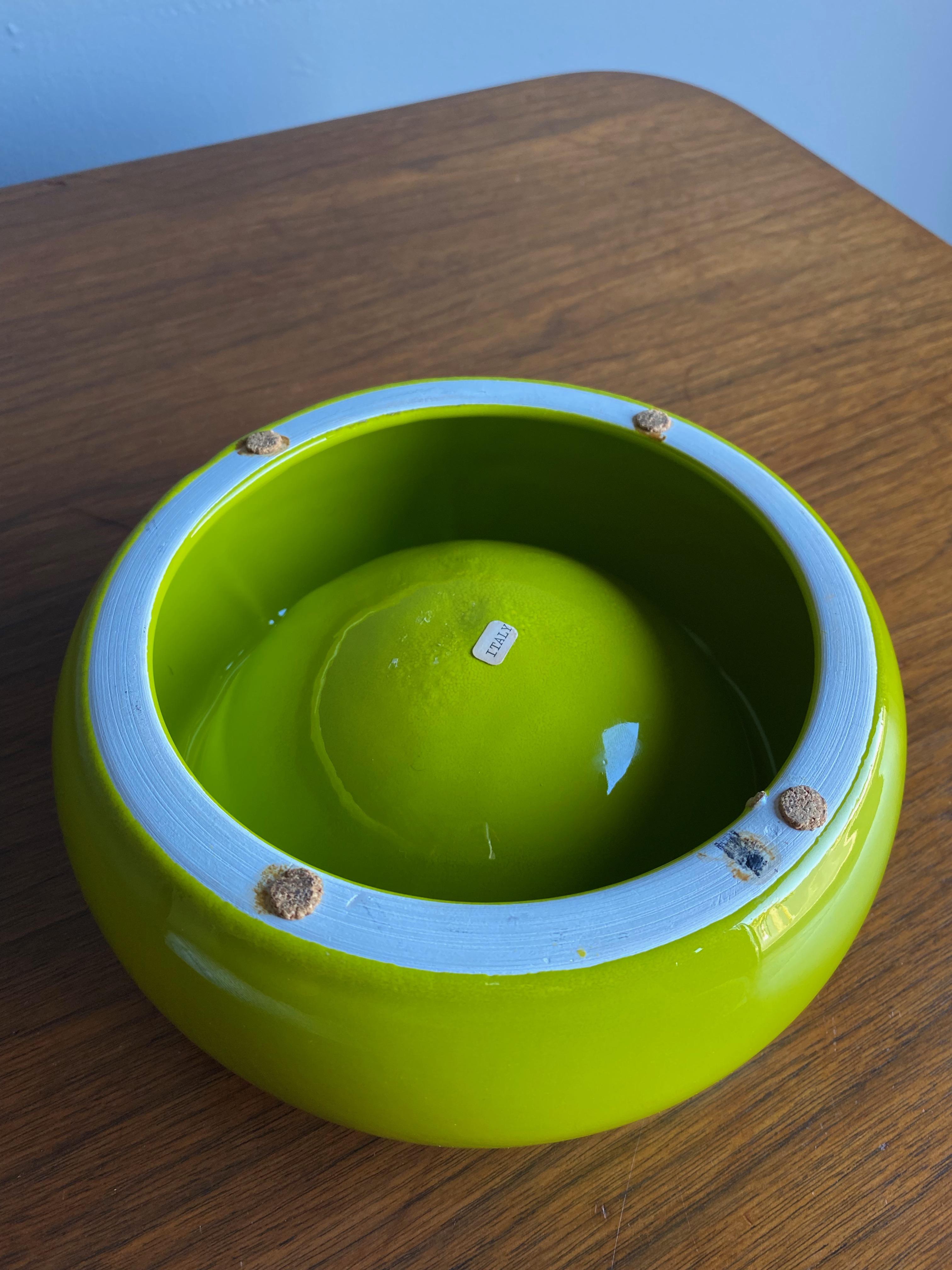 Modern Italian Ceramic Bowl circa 1975 For Sale 6