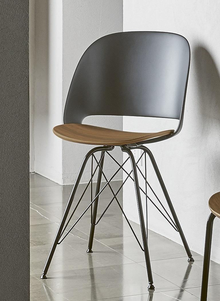International Style Modern Italian Chair in Metal, Wood and Polypropylene from Bontempi Collection For Sale
