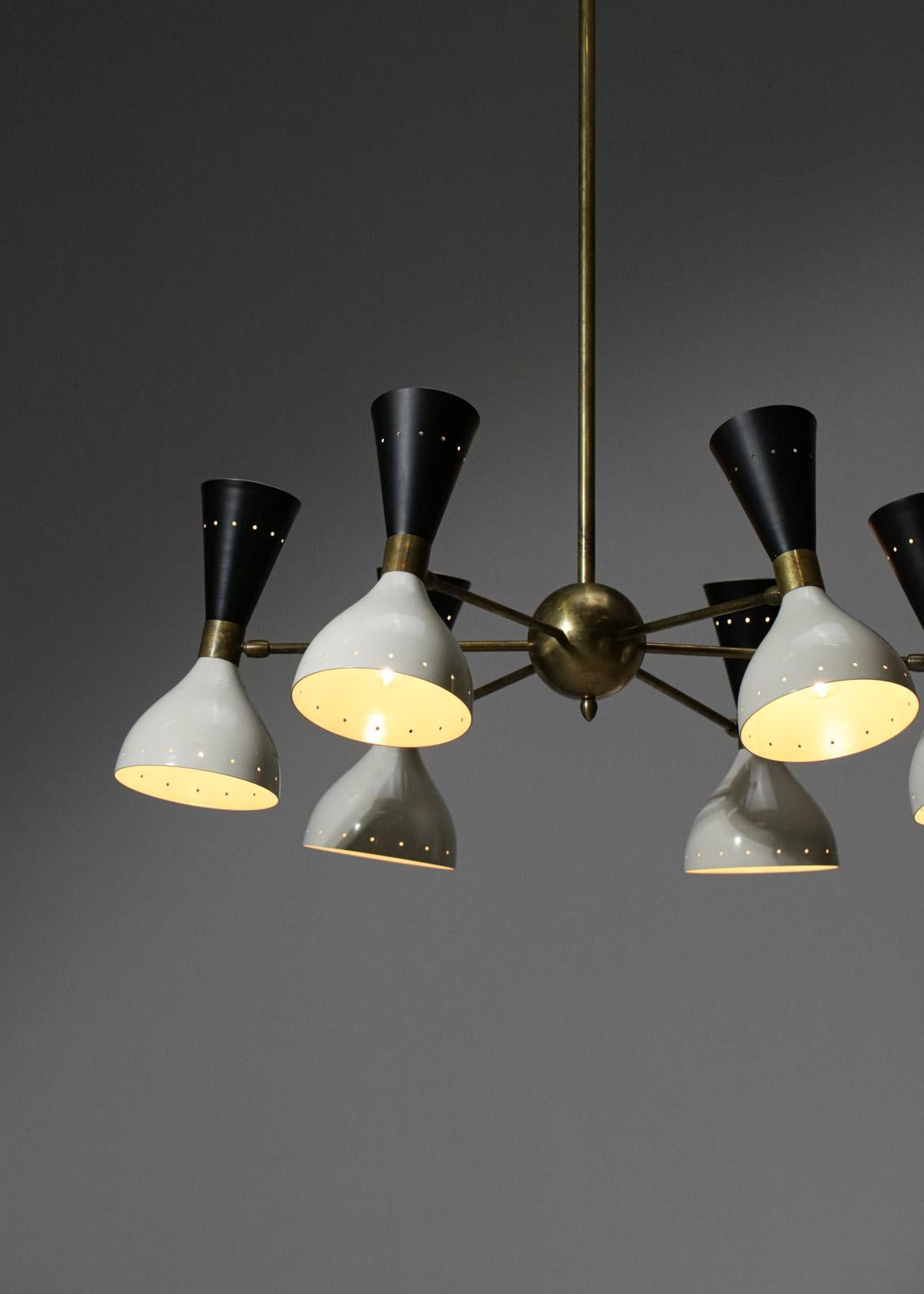 Lacquered Modern Italian Chandelier in the Style of Stilnovo Vintage Design For Sale