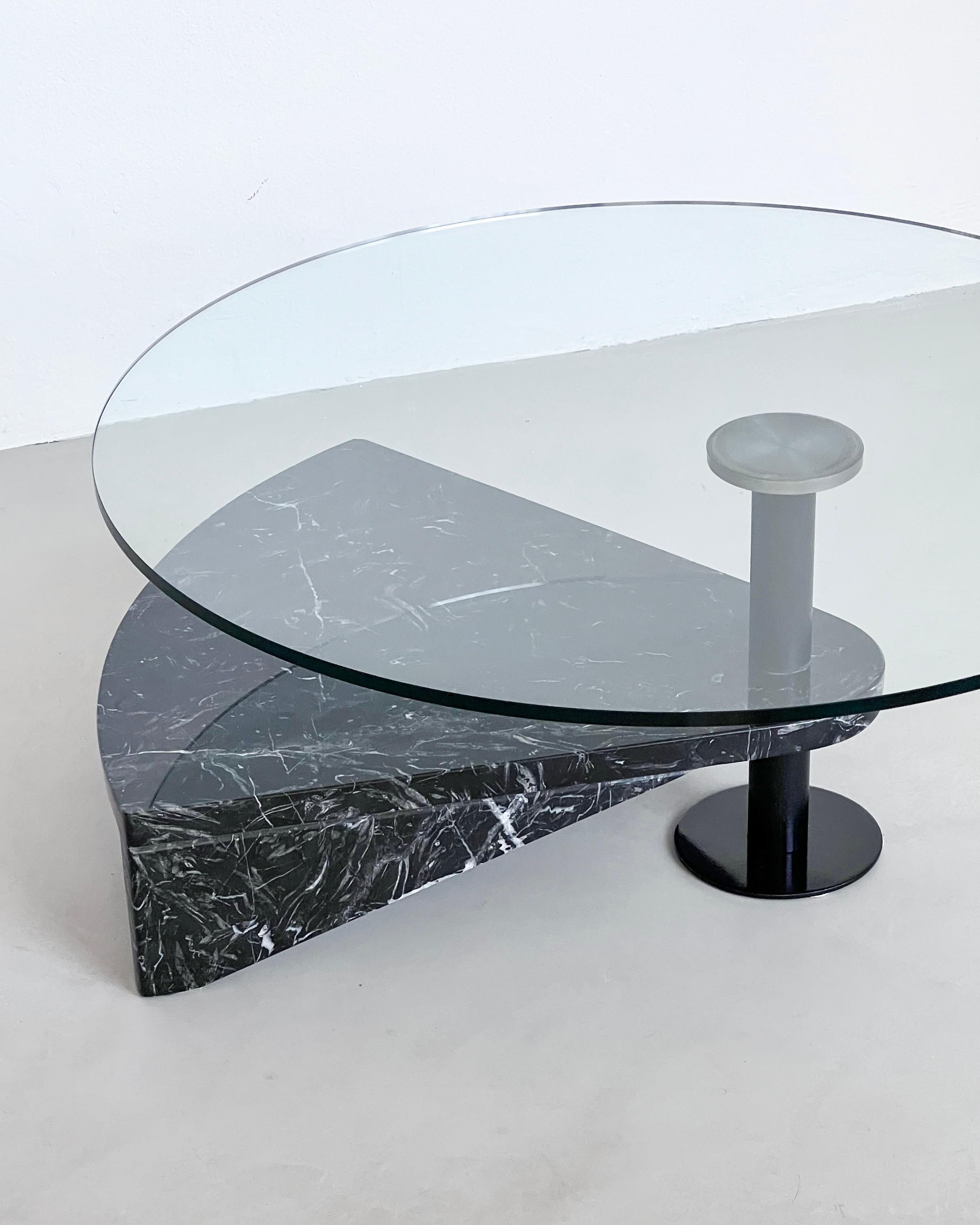 Late 20th Century Modern Italian Coffee Table in Marble and Glass by Acerbis, Sculptural Piece For Sale